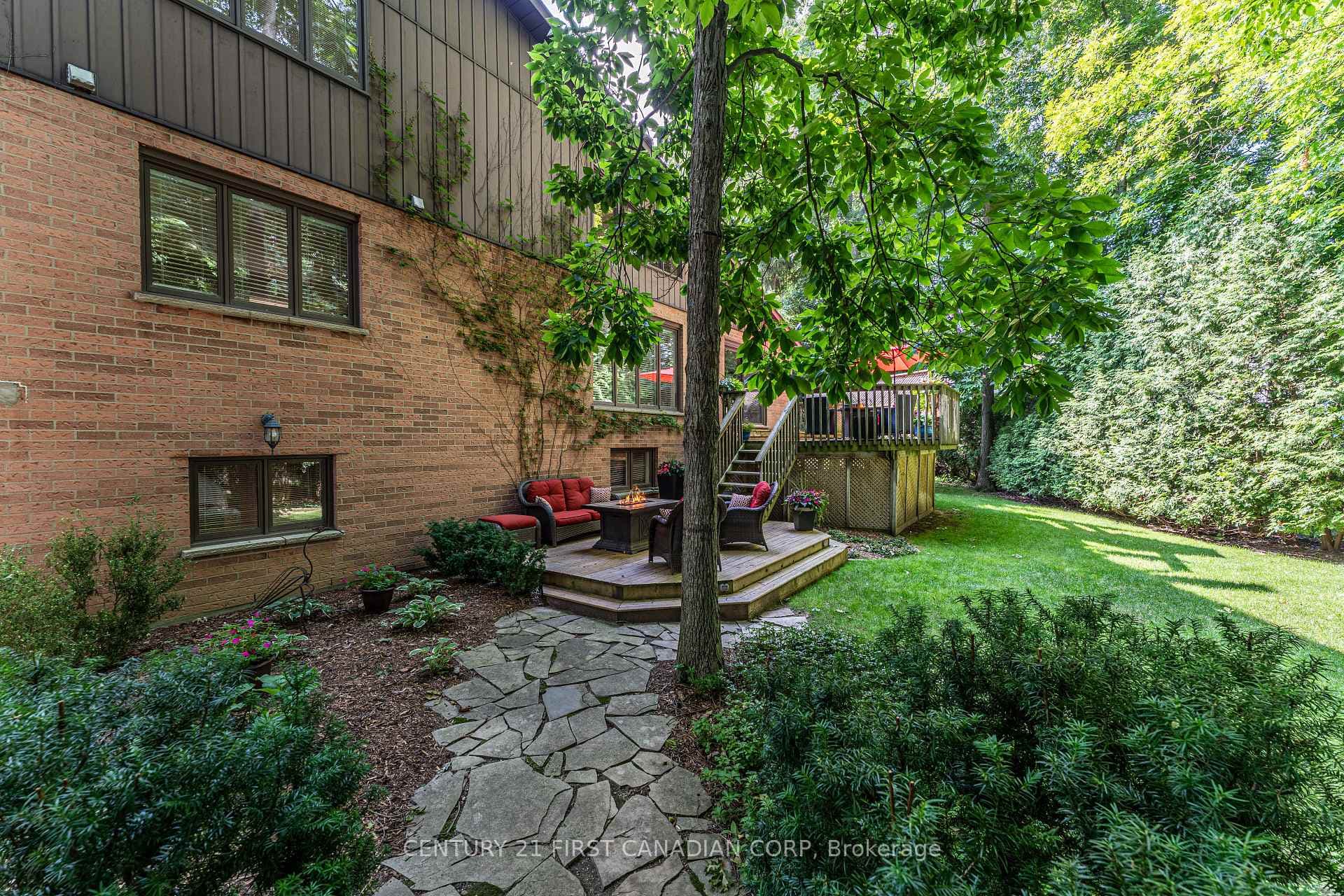 118 Somerset Road photo 7