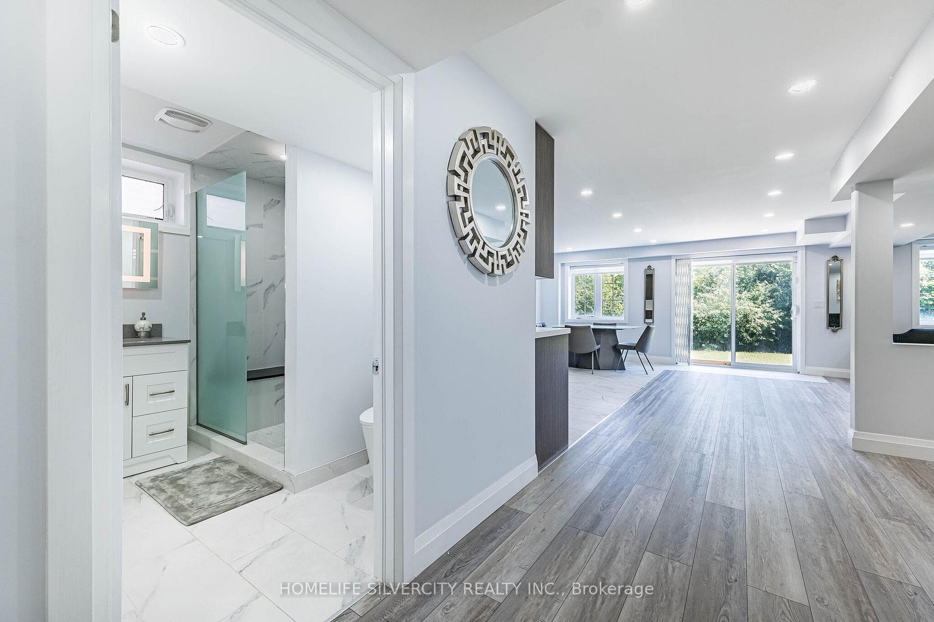 33 Rainbrook Close photo 38