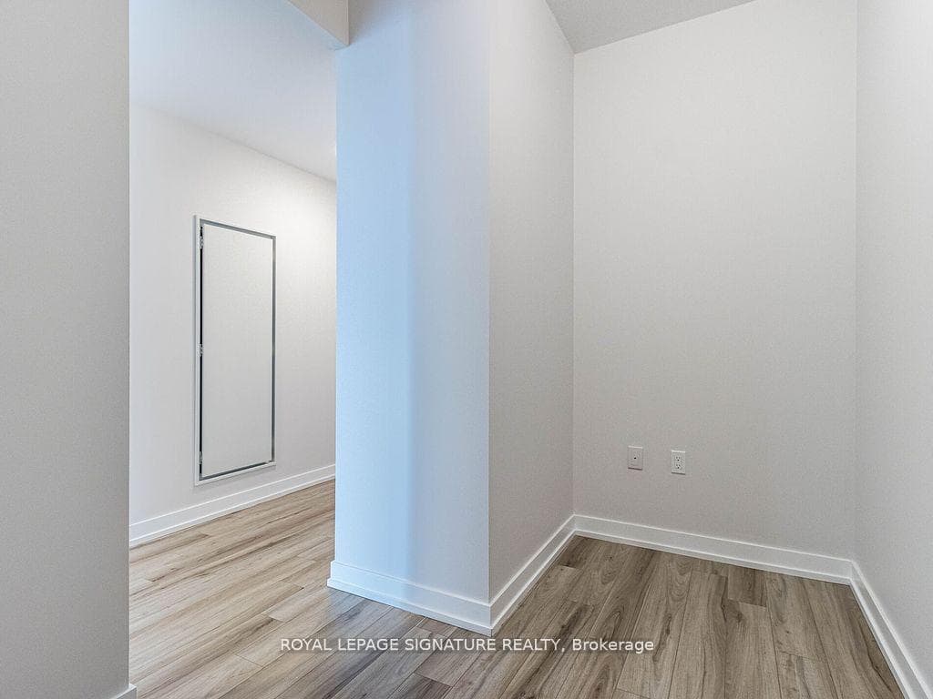 1195 The Queensway Avenue Unit 703 photo 11