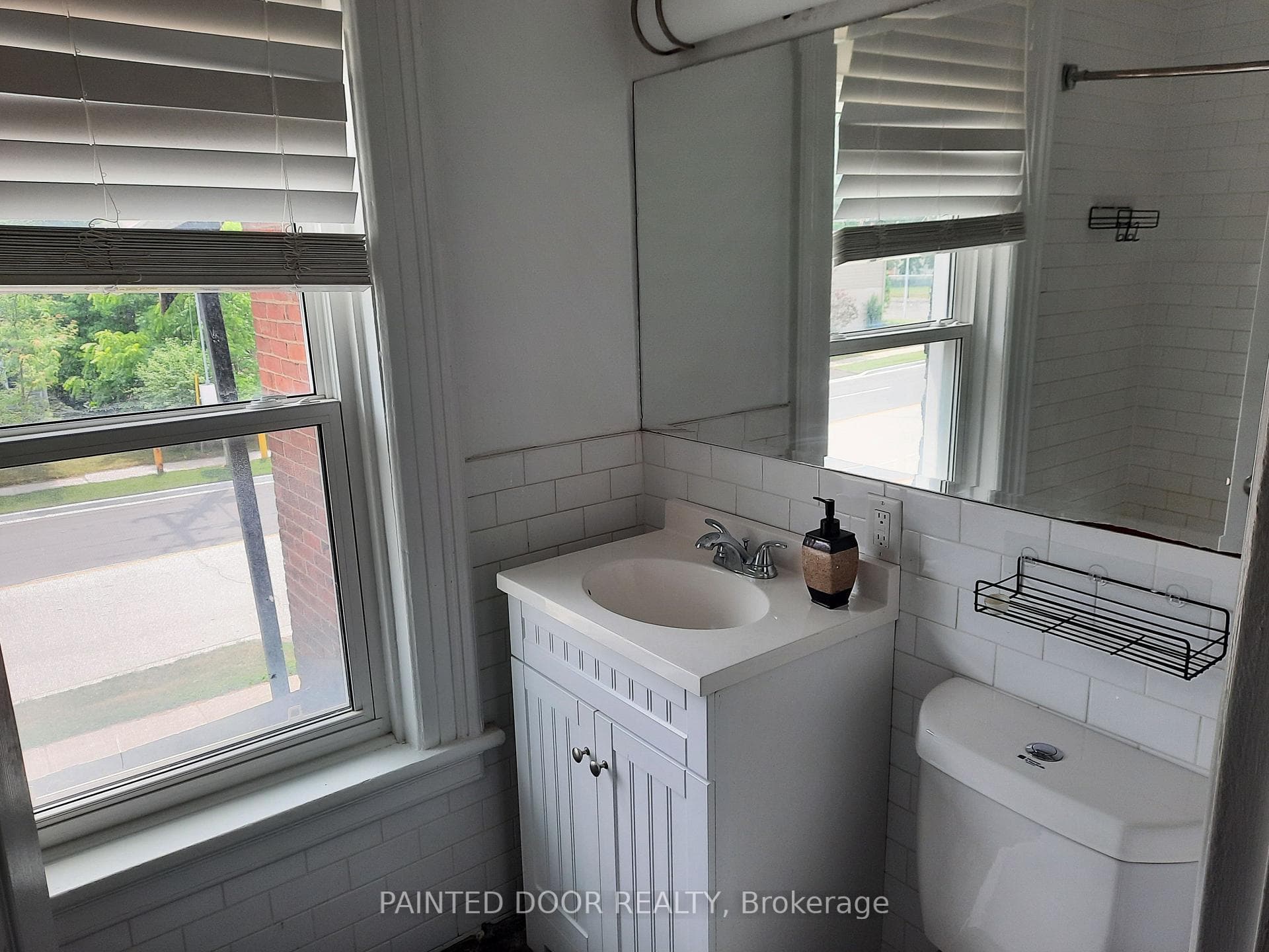 28 Wellington Street Unit 3 photo 8