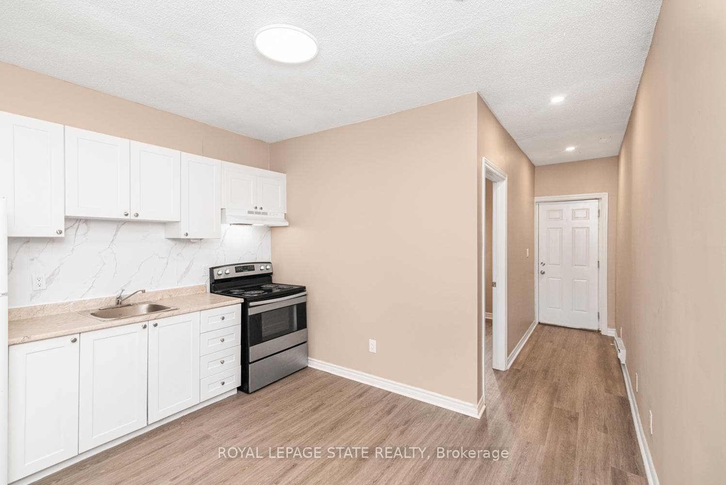 333 Britannia Avenue photo 34