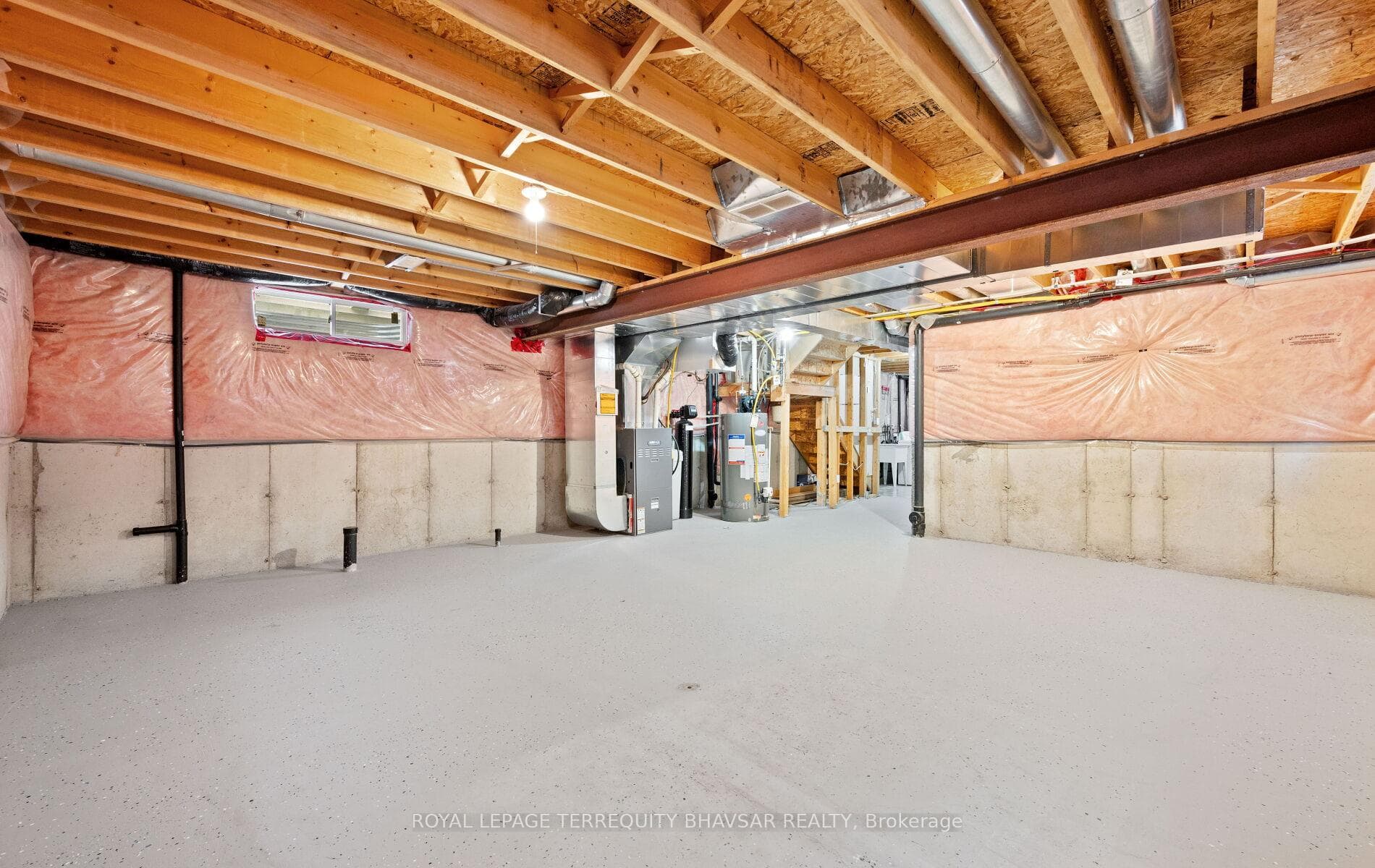 111 Parkvale Drive photo 44