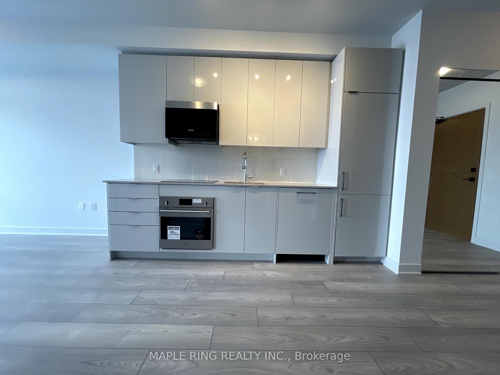 2920 Highway 7 Road Unit 3907 photo 4