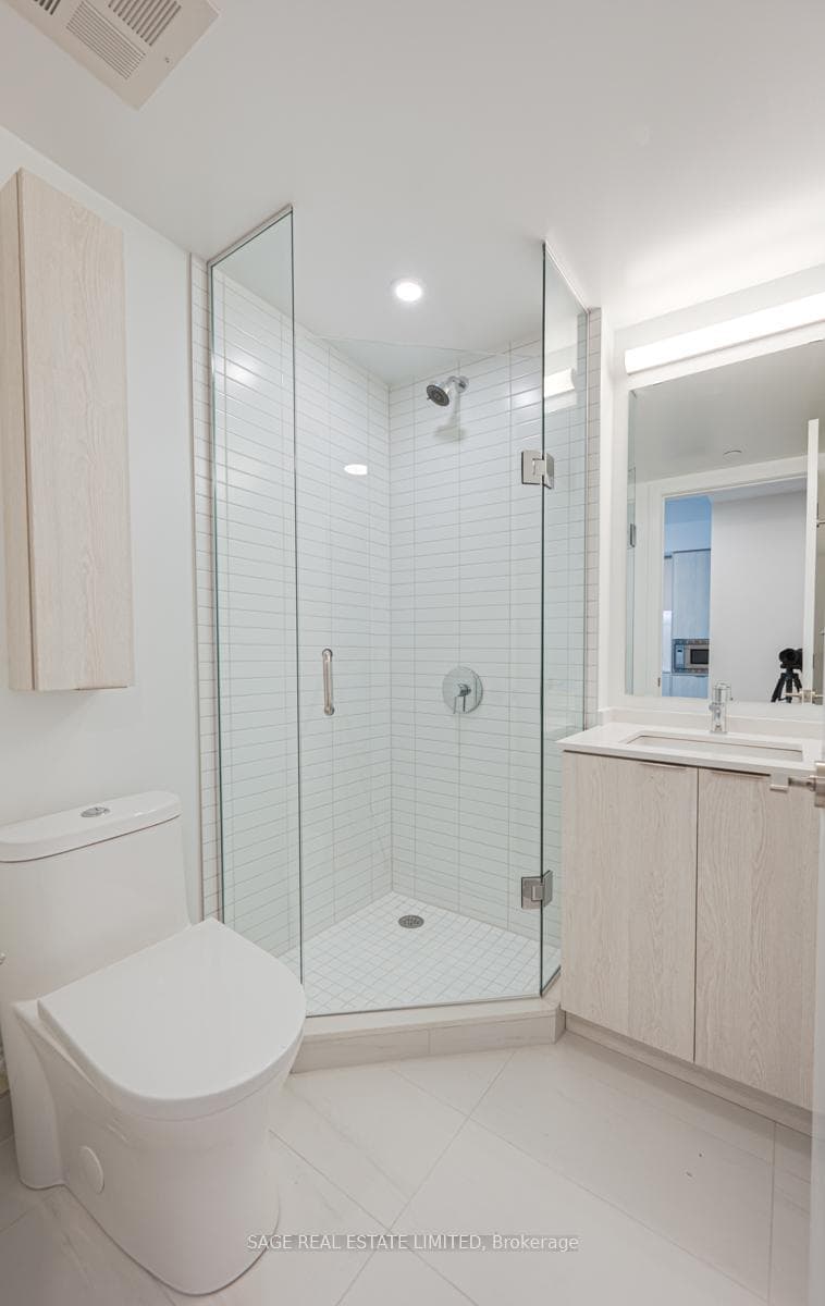 86 Dundas Street Unit 1601 photo 9