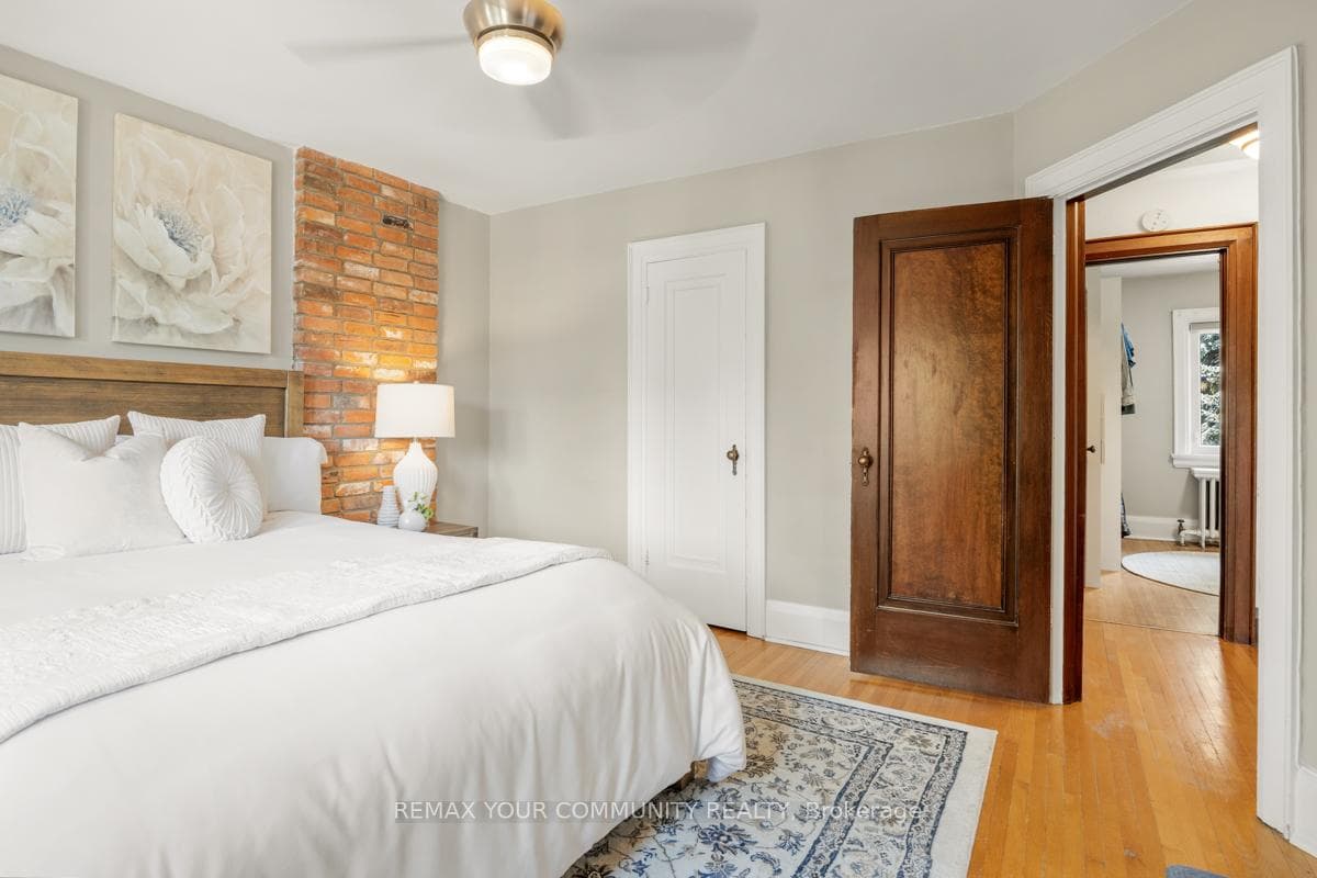 82 Abbott Avenue photo 21