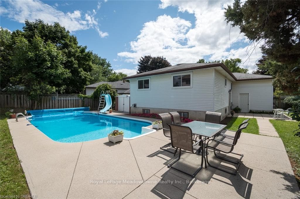 291 BASTEDO Court photo 37