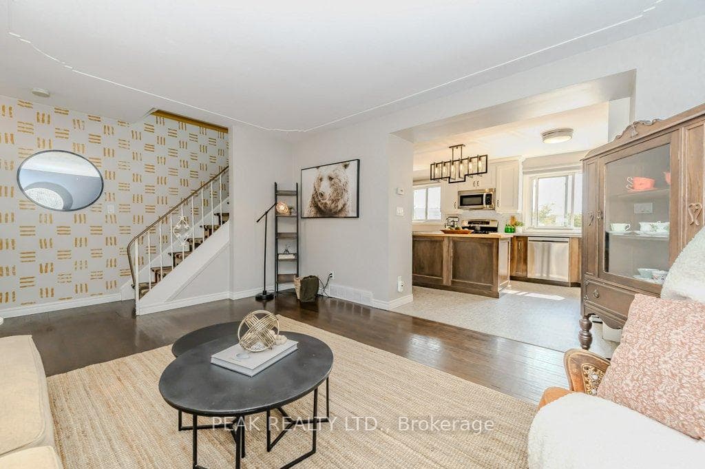 1442 Pineview Court photo 6