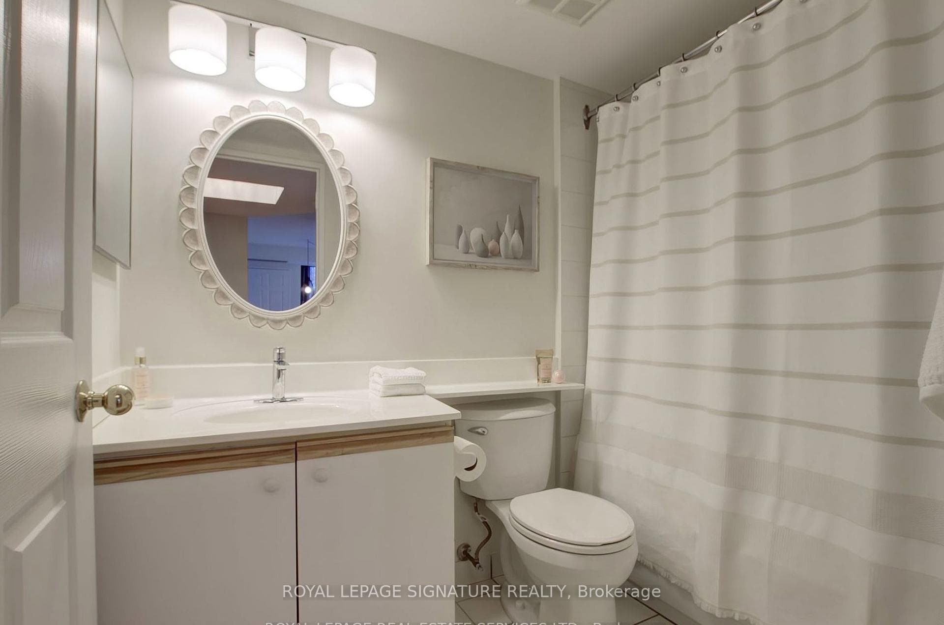 35 Empress Avenue Unit 202 photo 10