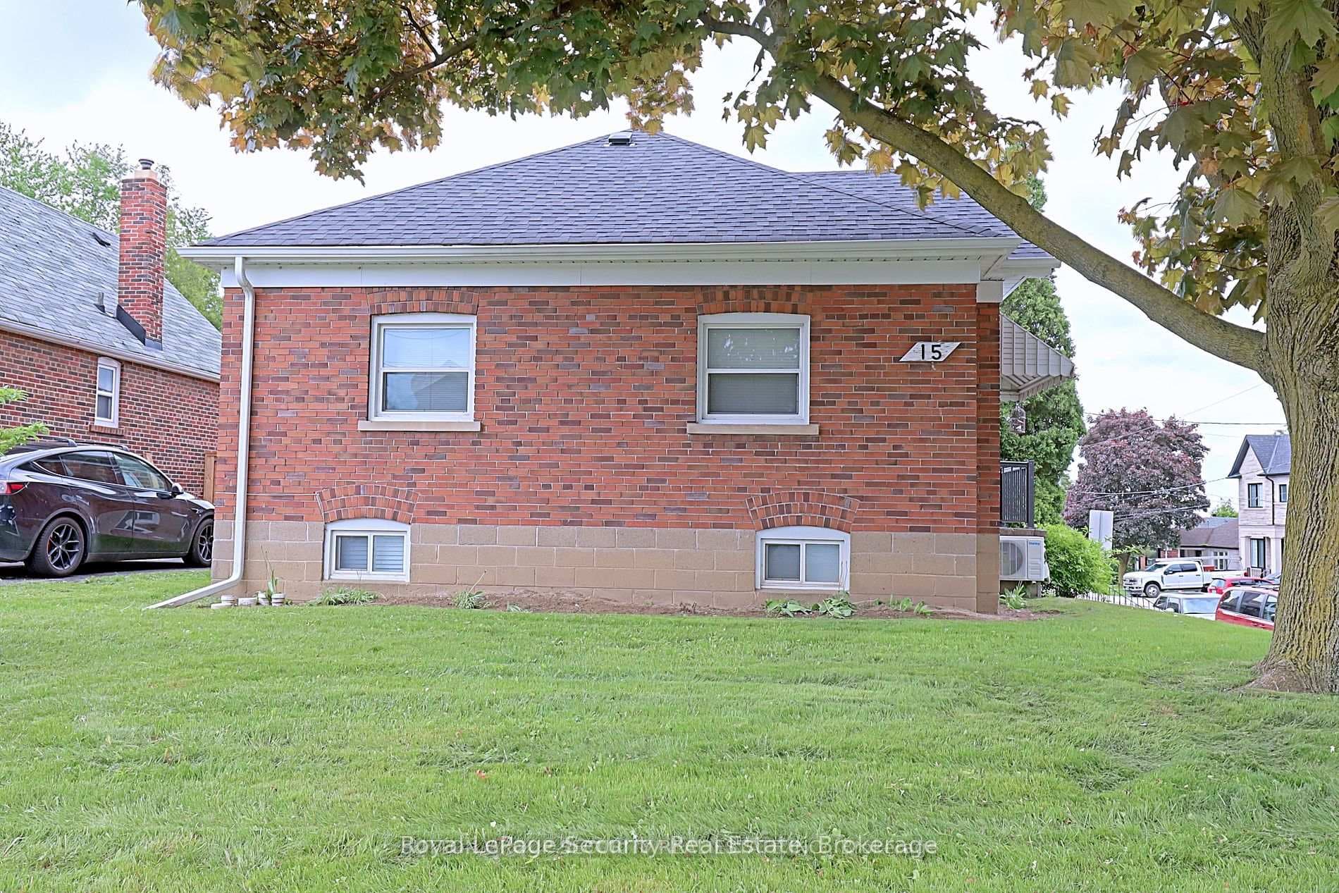 15 Beechborough Avenue photo 2