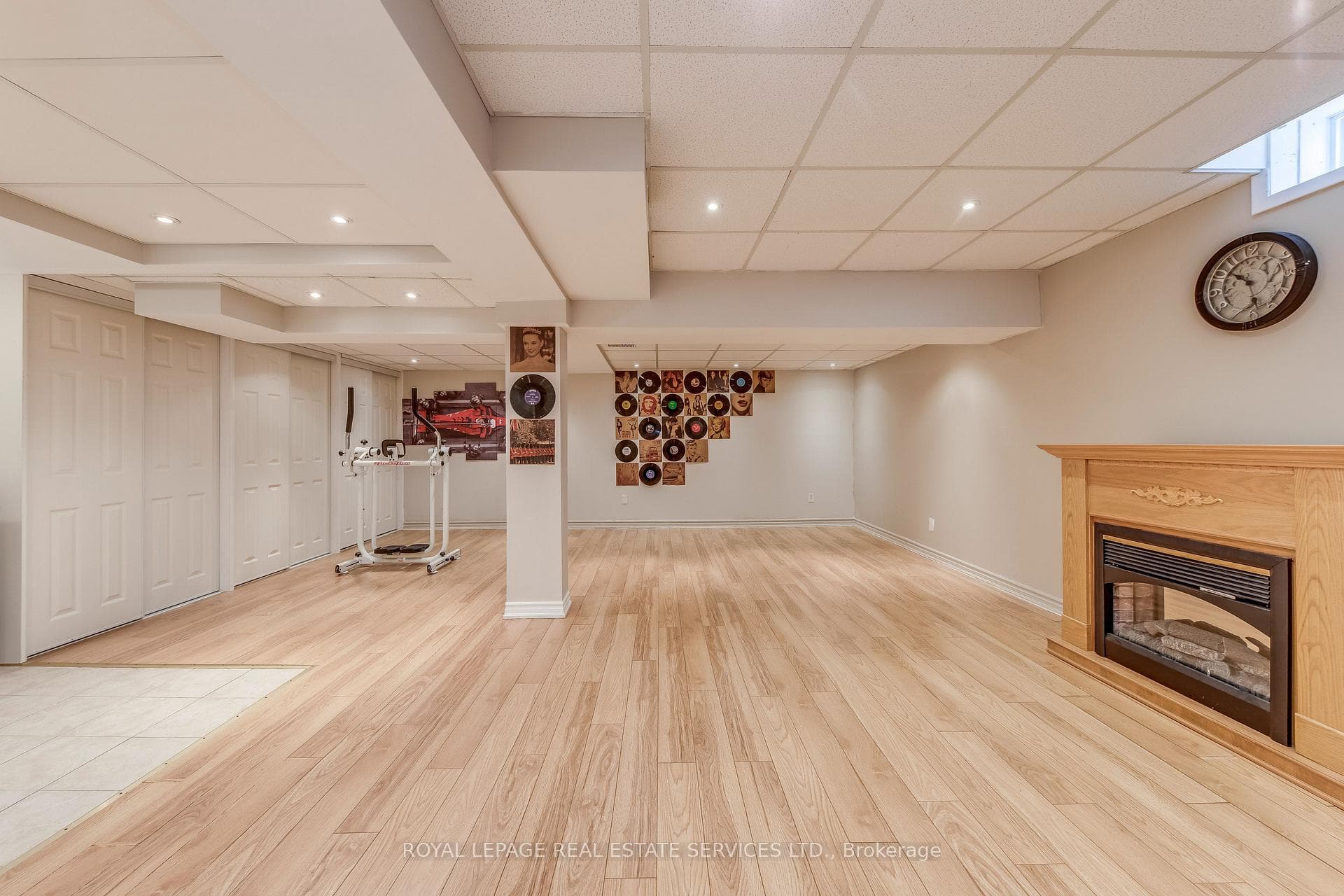 3390 Chartrand Crescent photo 42
