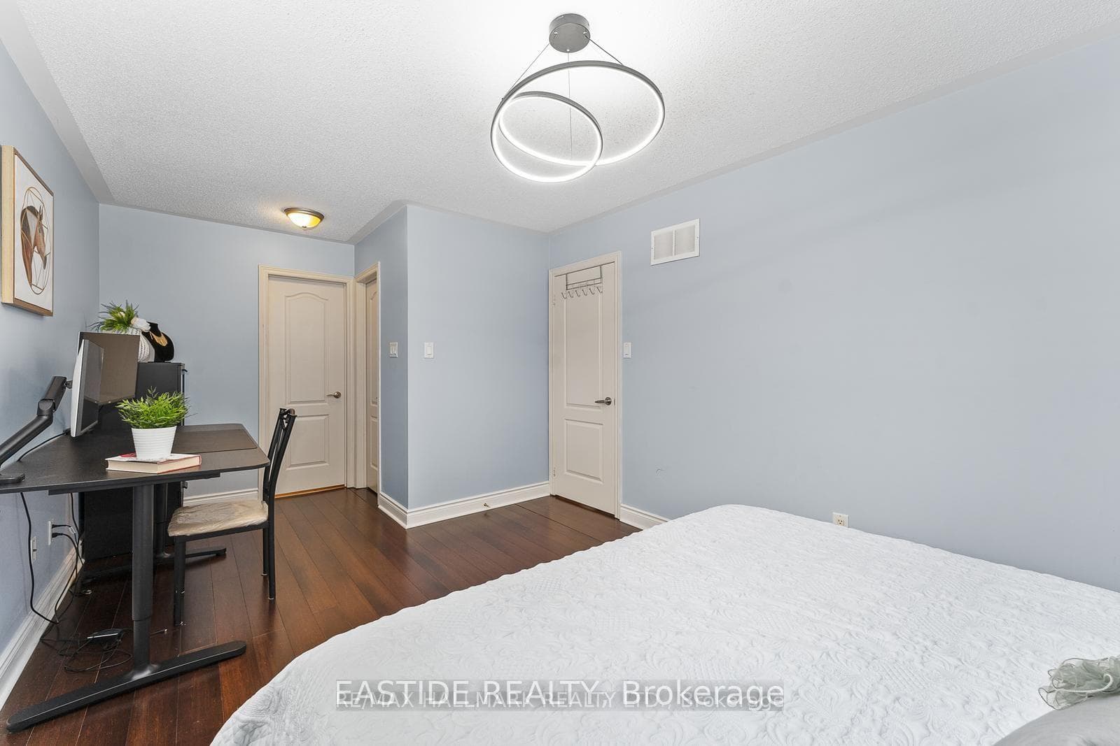 56 Adventure Crescent photo 13