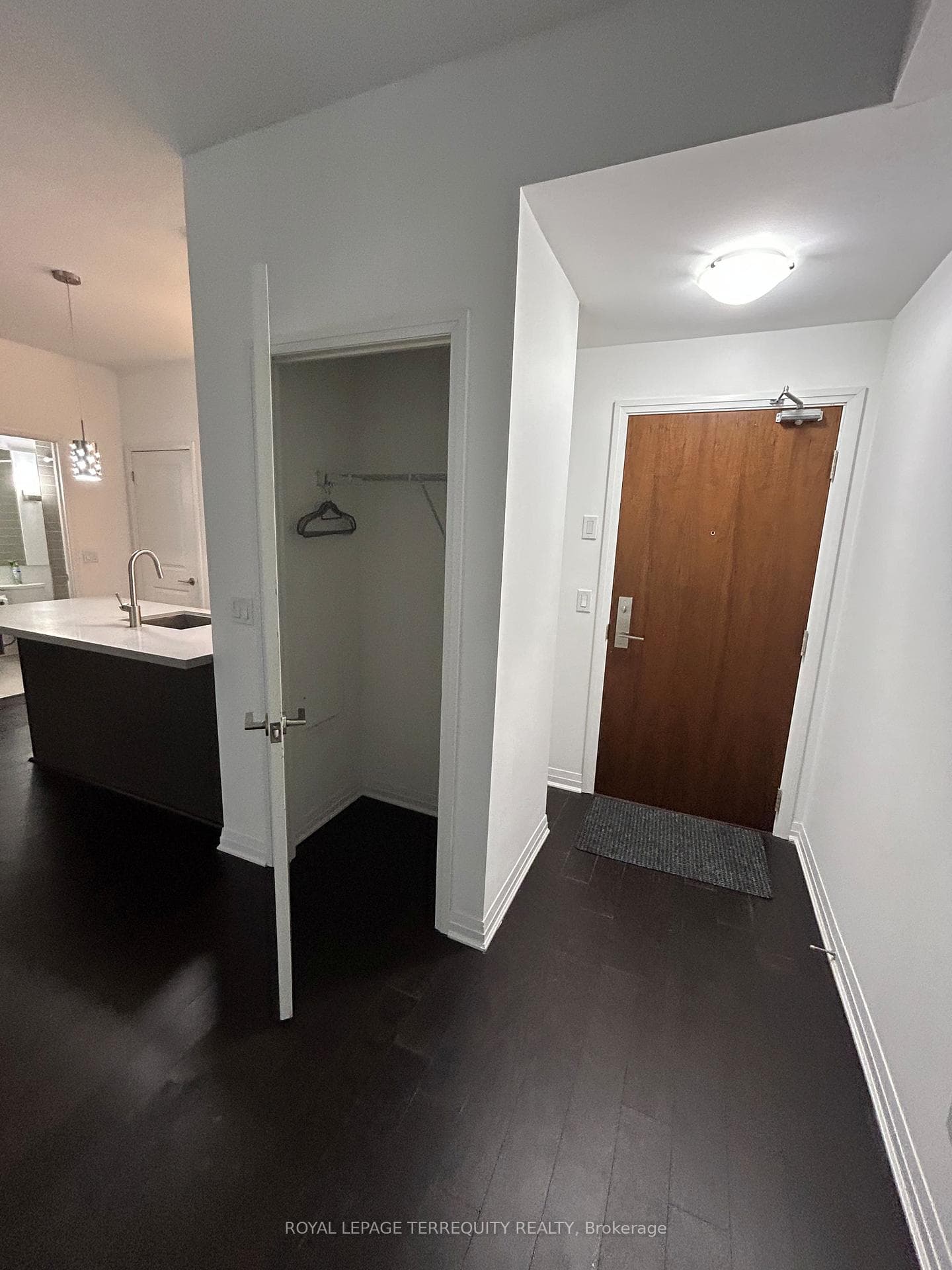 8 Mercer Street Unit 706 photo 7