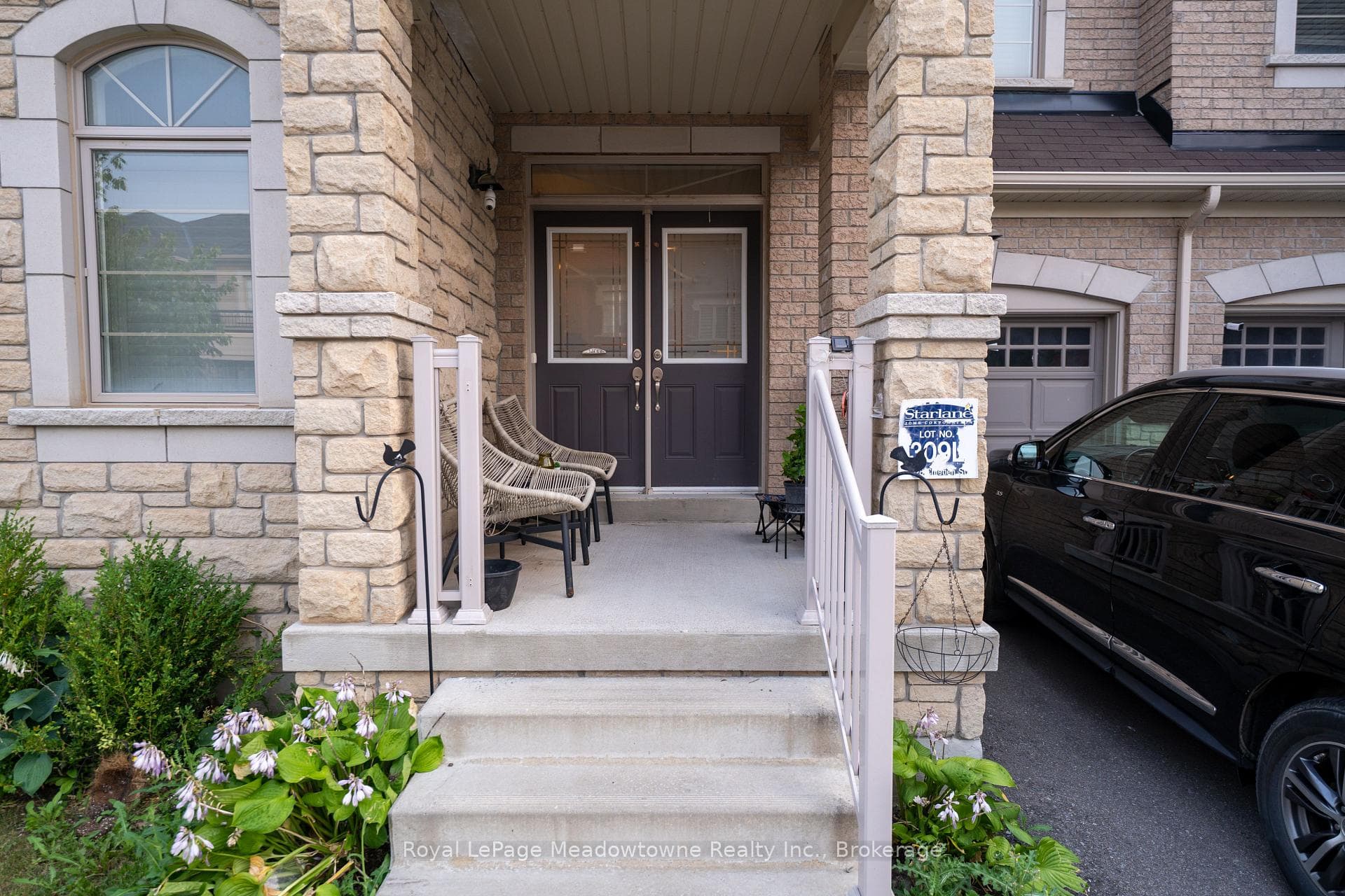 1528 Chretien Street photo 2
