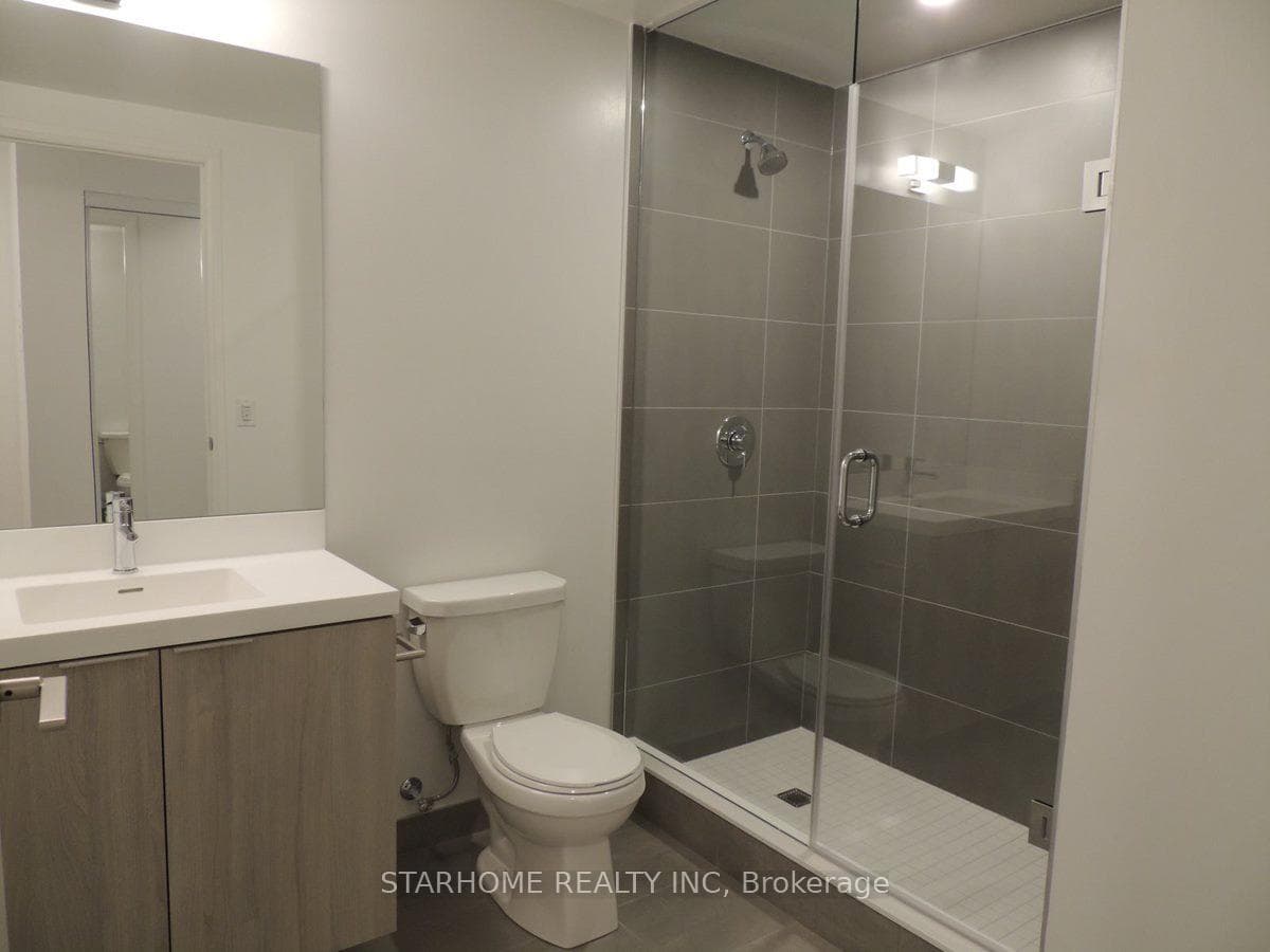 8 Widmer Street Unit 703 photo 13