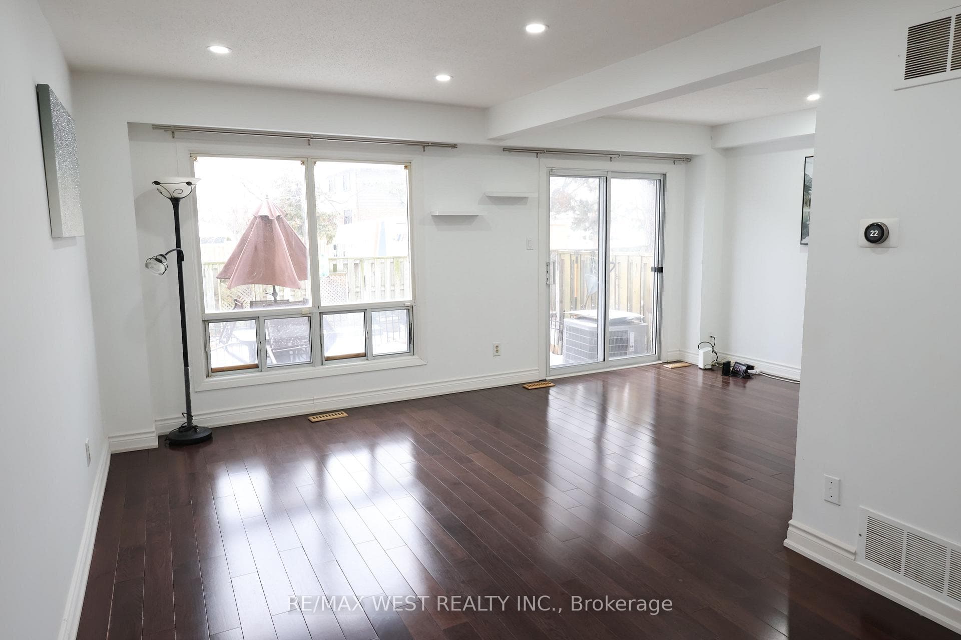 830 Stainton Drive Unit 61 photo 4