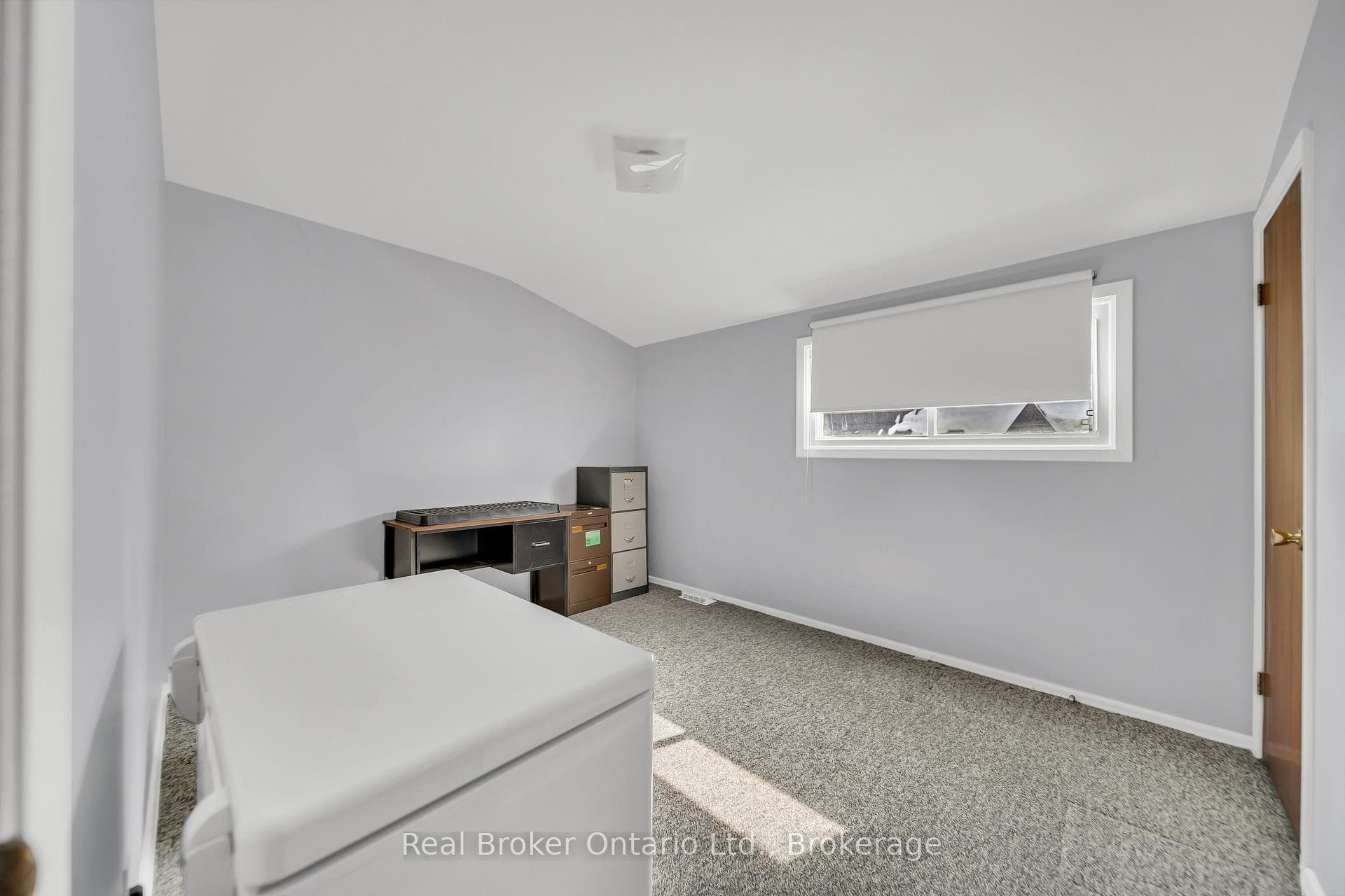 141 Samuel Street photo 28