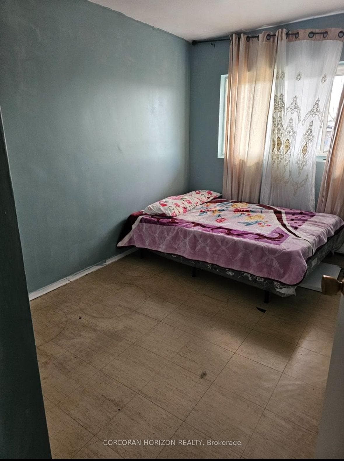 12 Brant Avenue Unit 14 photo 4