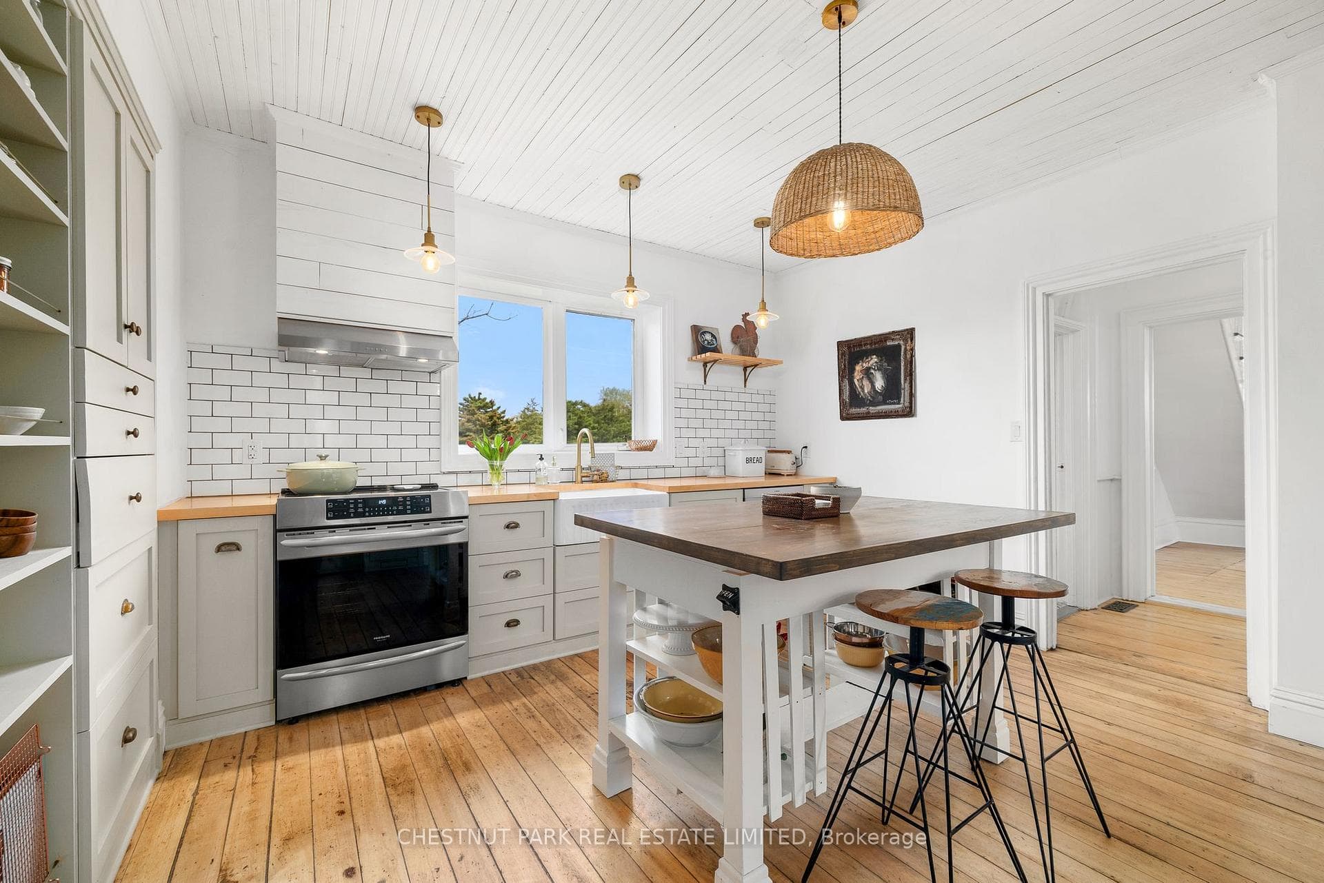 167 Davis Road photo 19