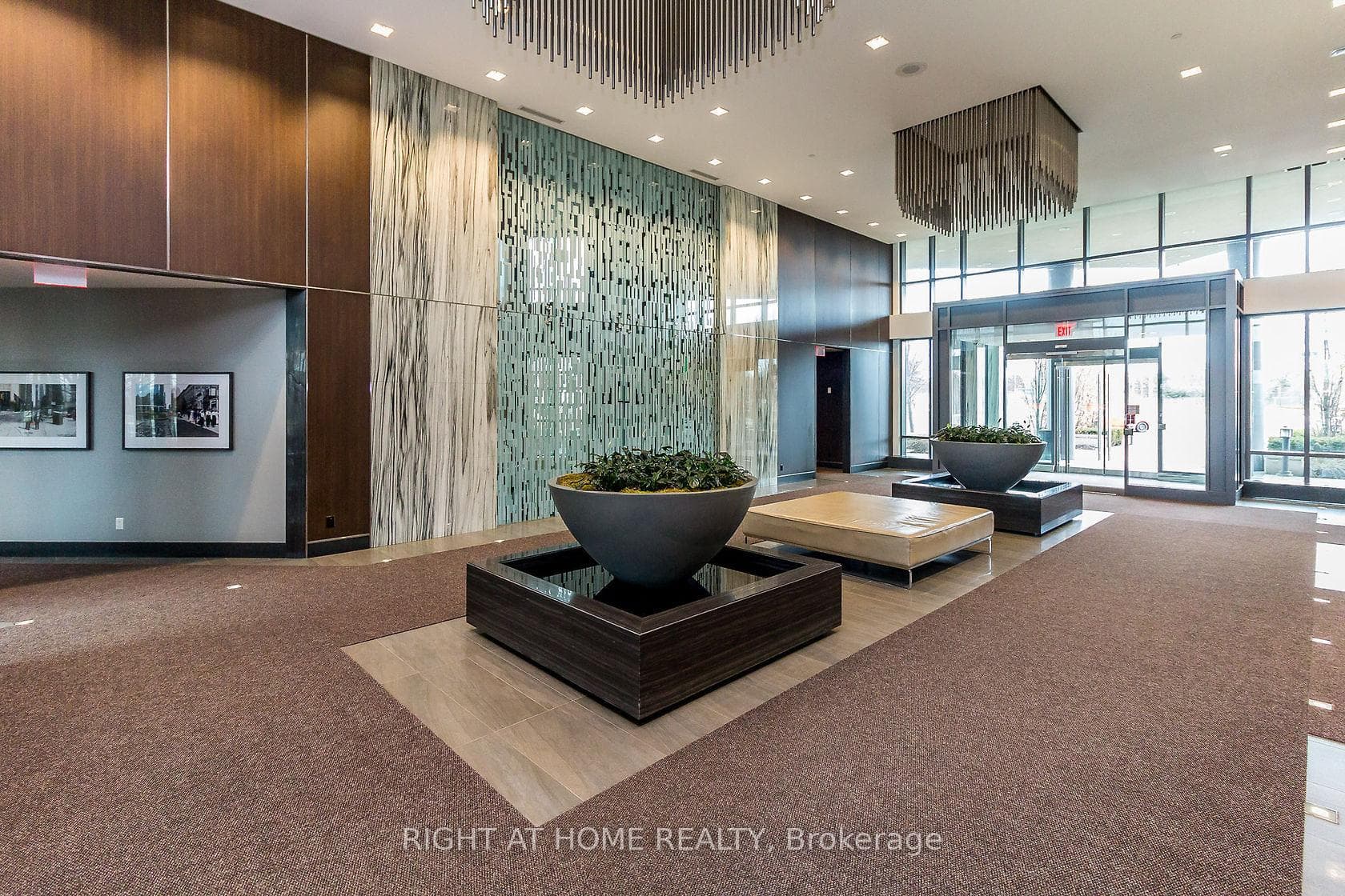 215 Sherway Gardens Road Unit 2805 photo 6