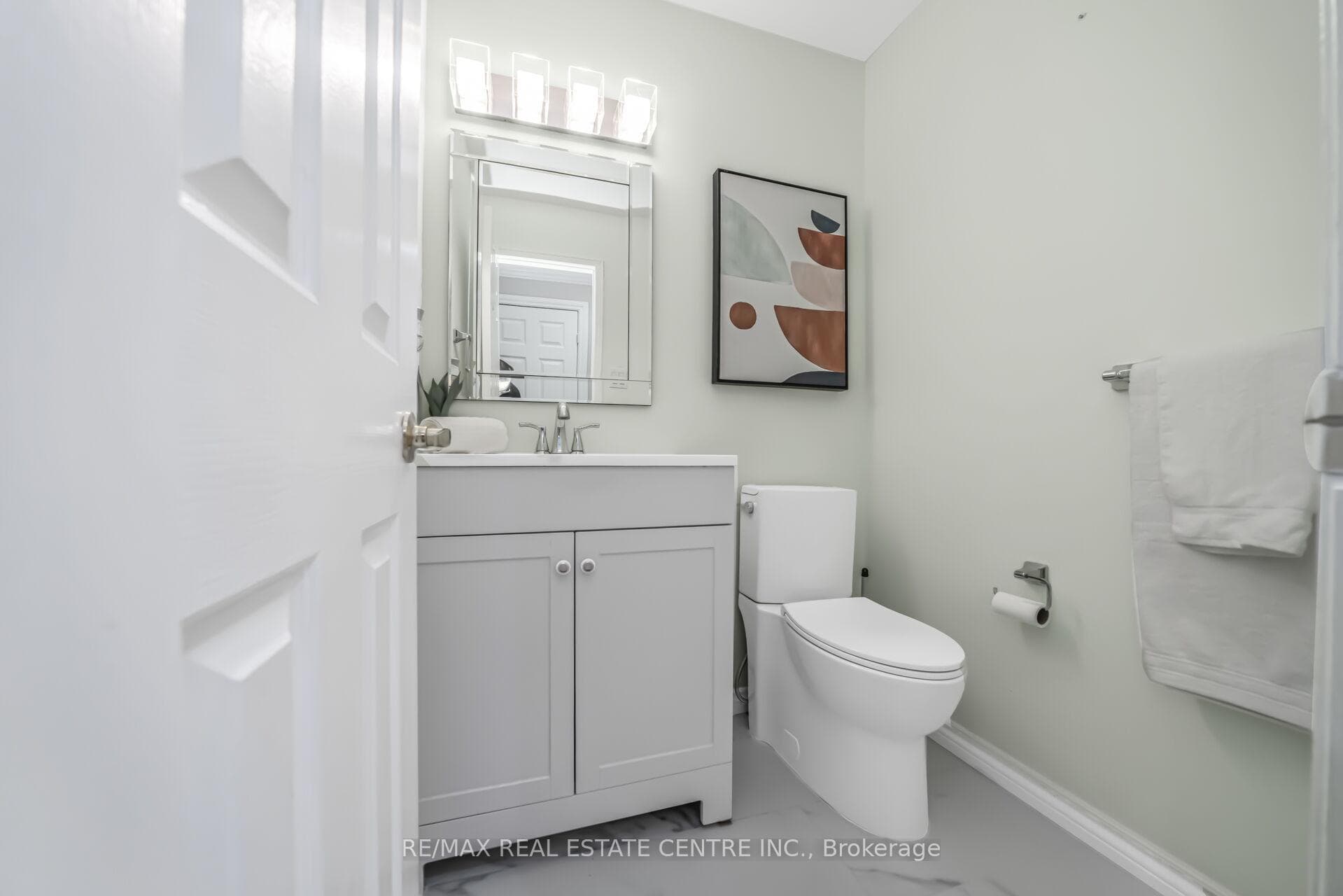 11 Moorehead Crescent photo 22