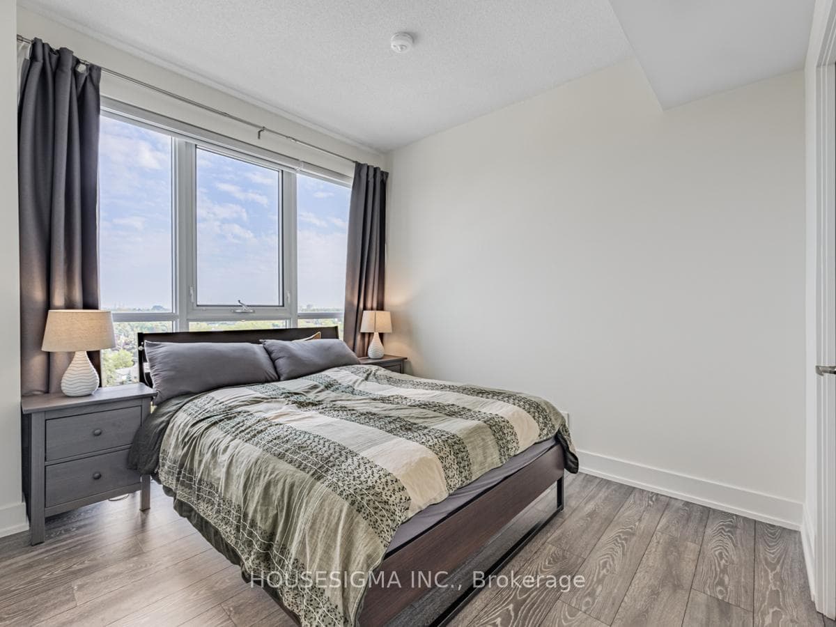 180 Fairview Mall Drive Unit 906 photo 17