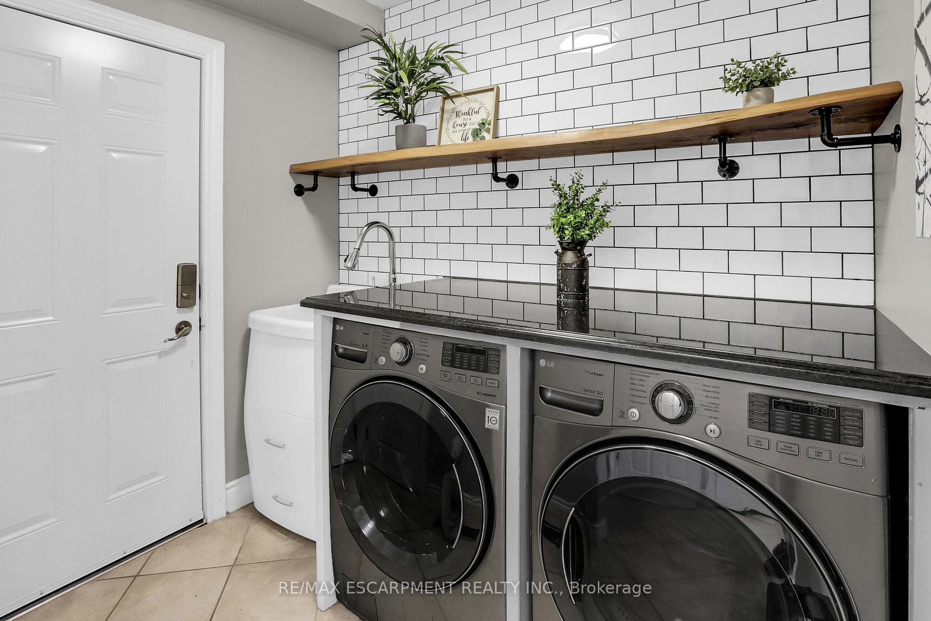 706 Winston Road photo 18