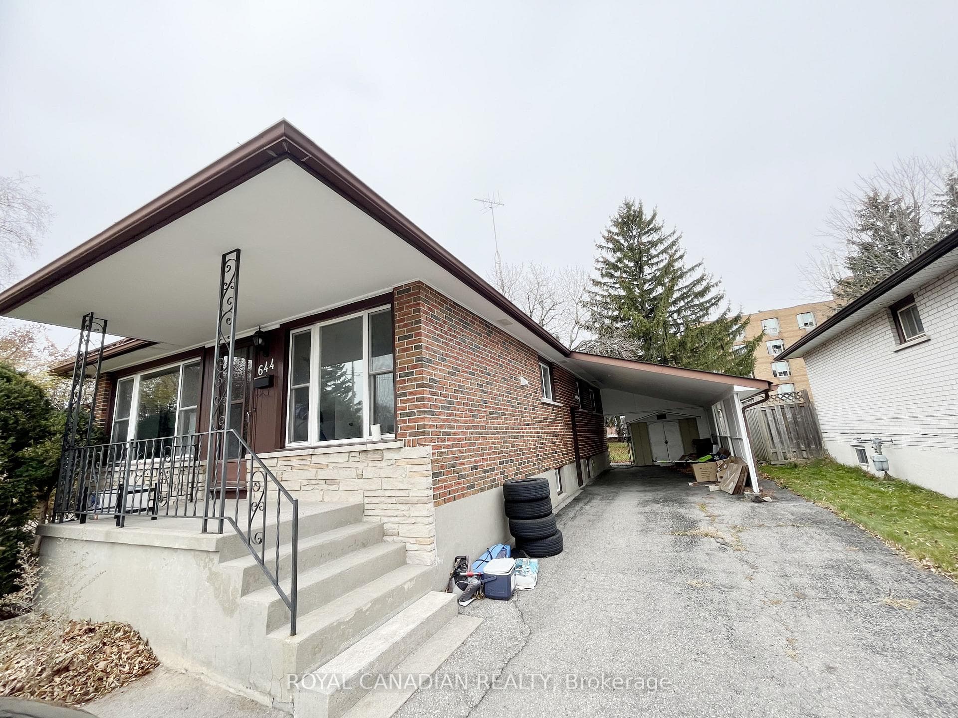 644 Athol Street Unit BSMT photo 1