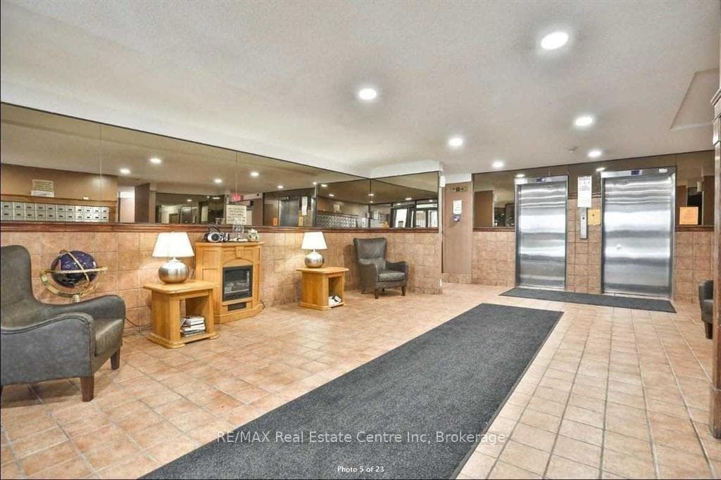 15 Albright Road Unit 17 photo 2