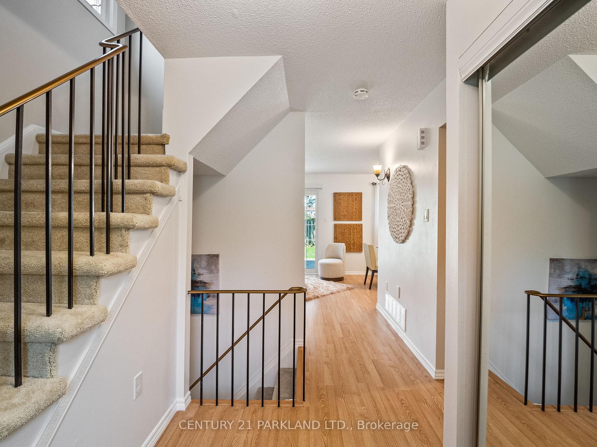161 Delaney Drive photo 3