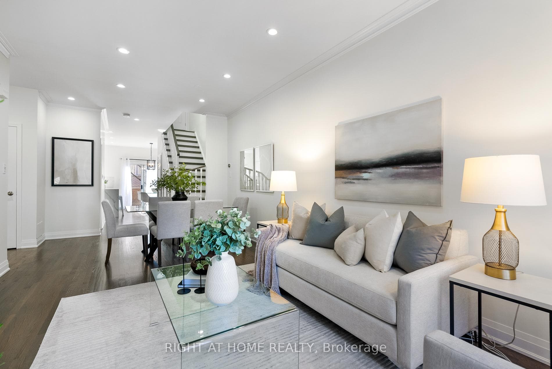 153 Harbourview Crescent photo 4