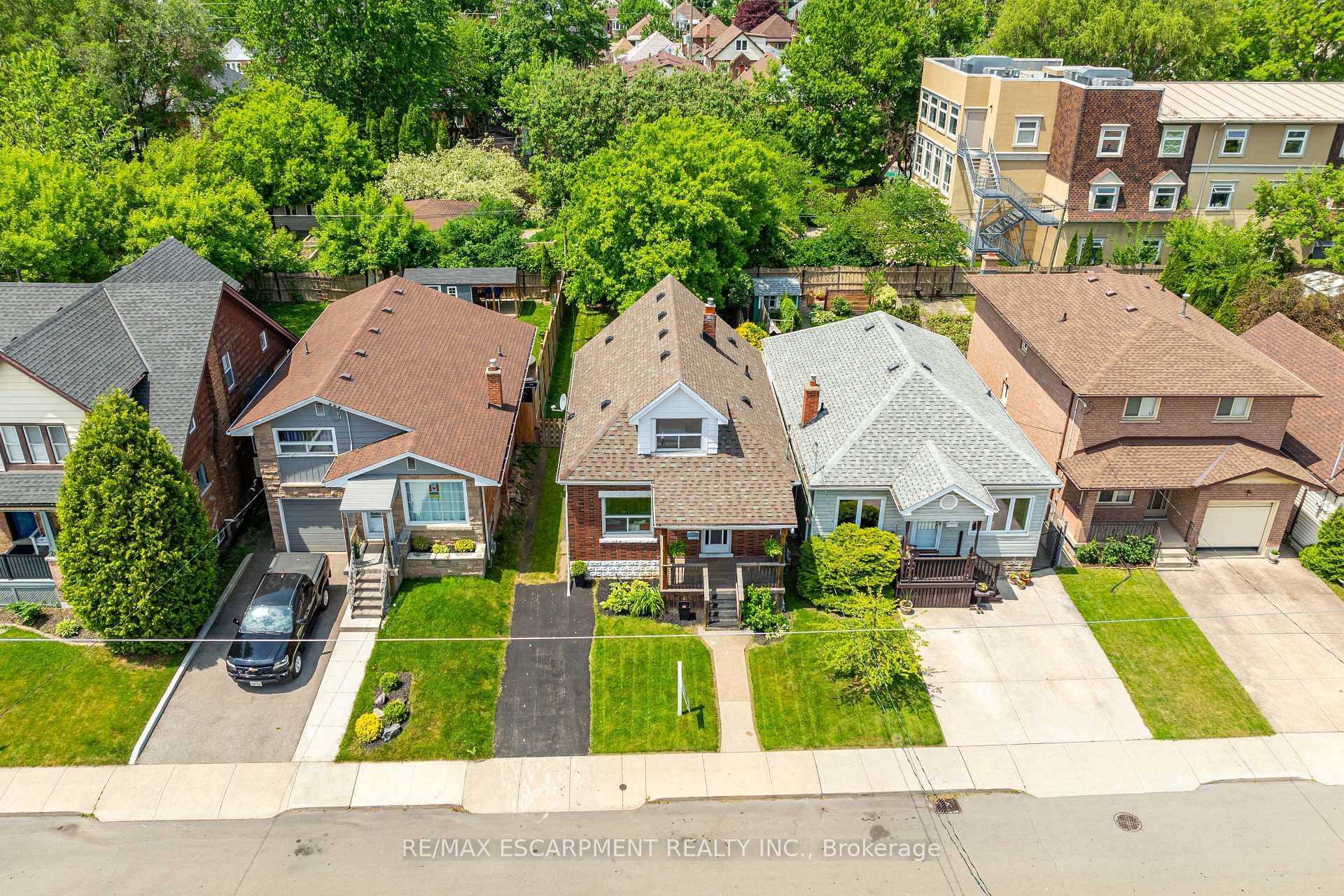 16 Tragina Avenue photo 4