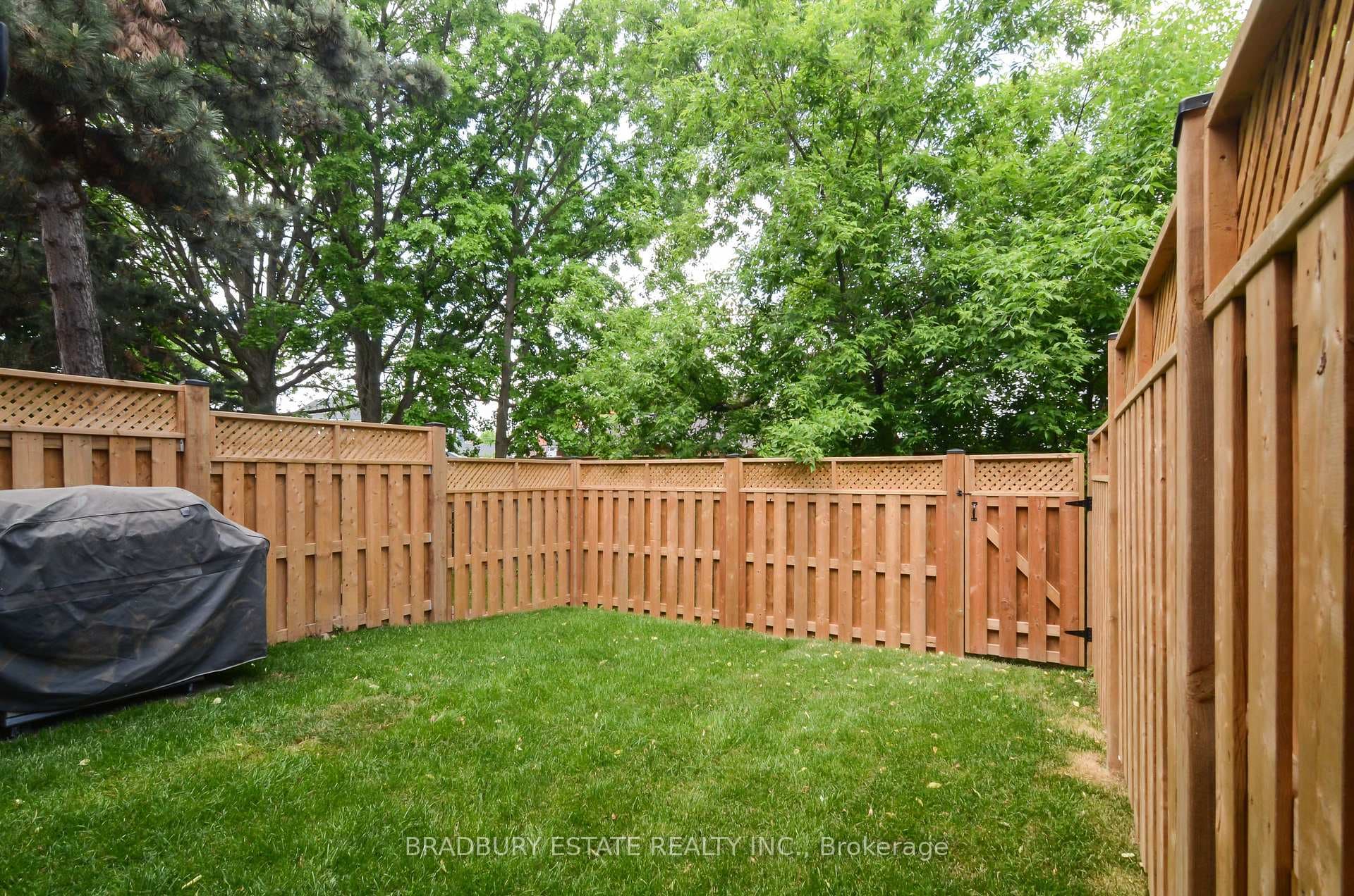 235 Bronte Street Unit 47 photo 20