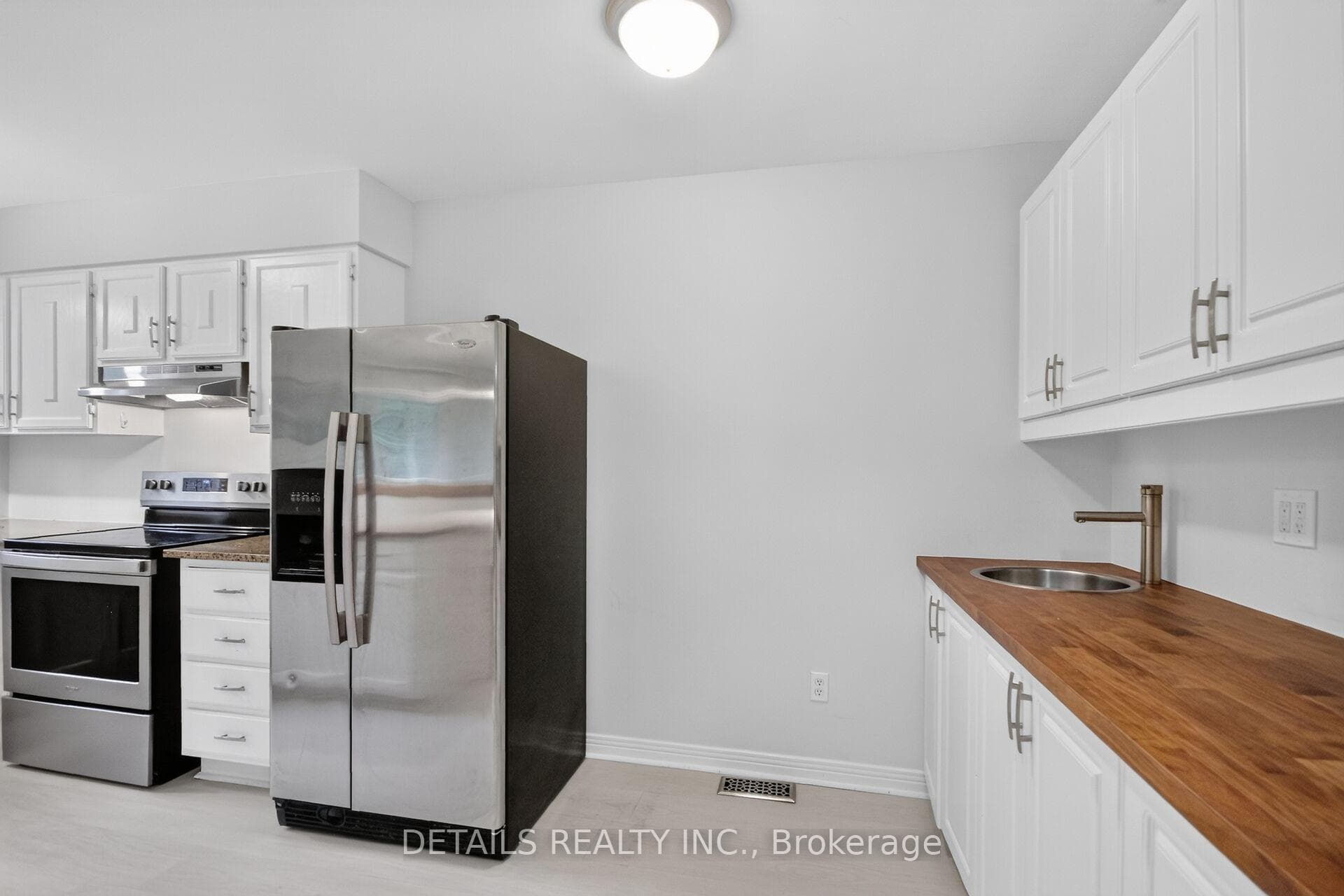 39 Sandhurst Court photo 24