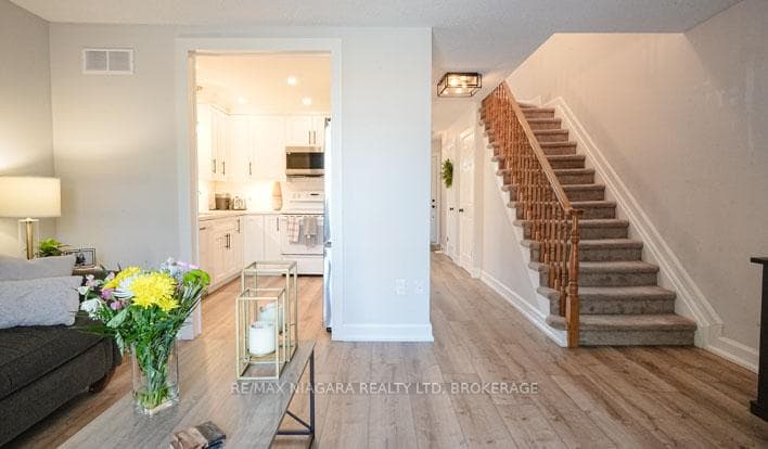 159 Canboro Road Unit 15 photo 5