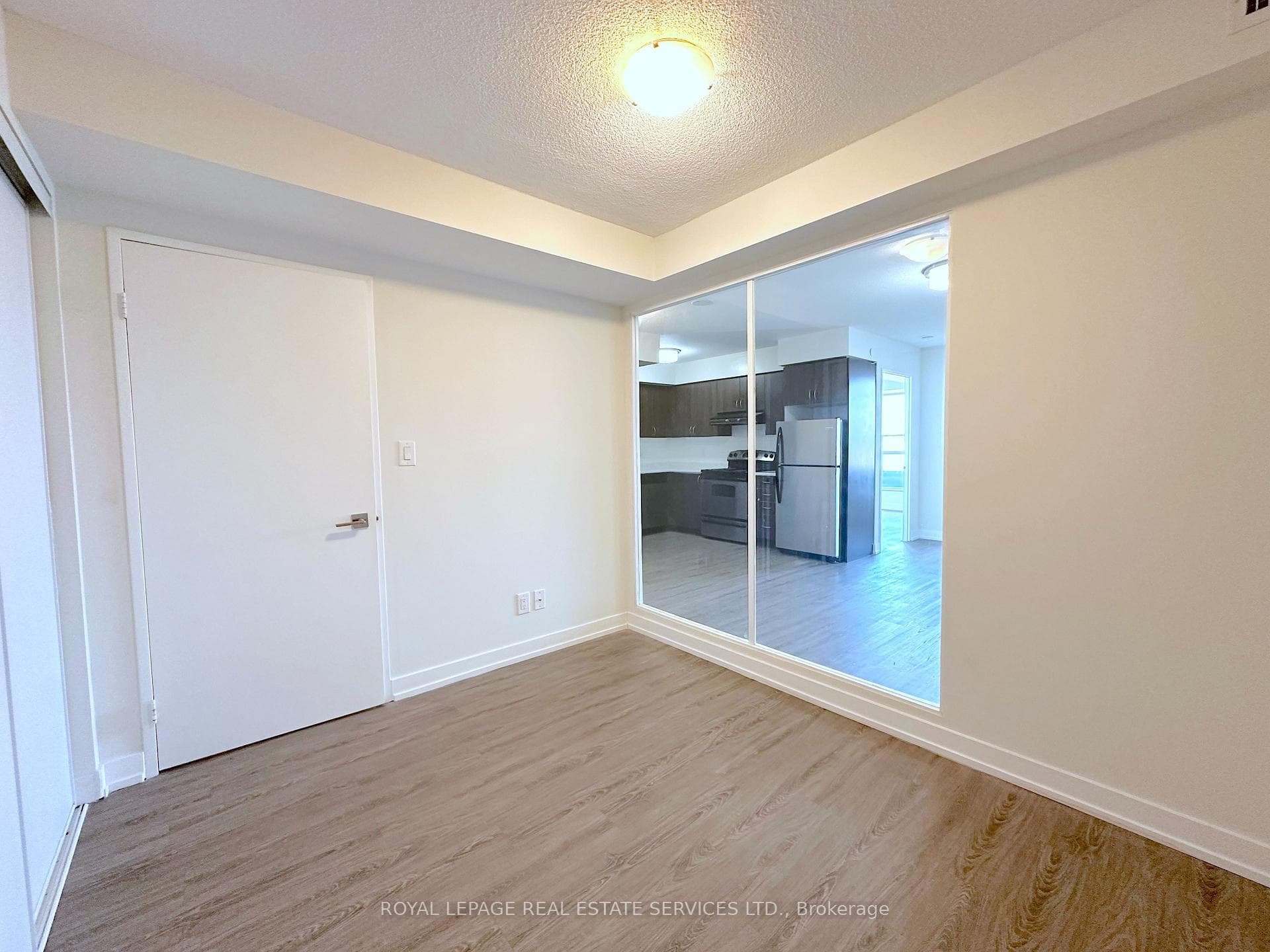 73 Bayly Street Unit 1204 photo 7