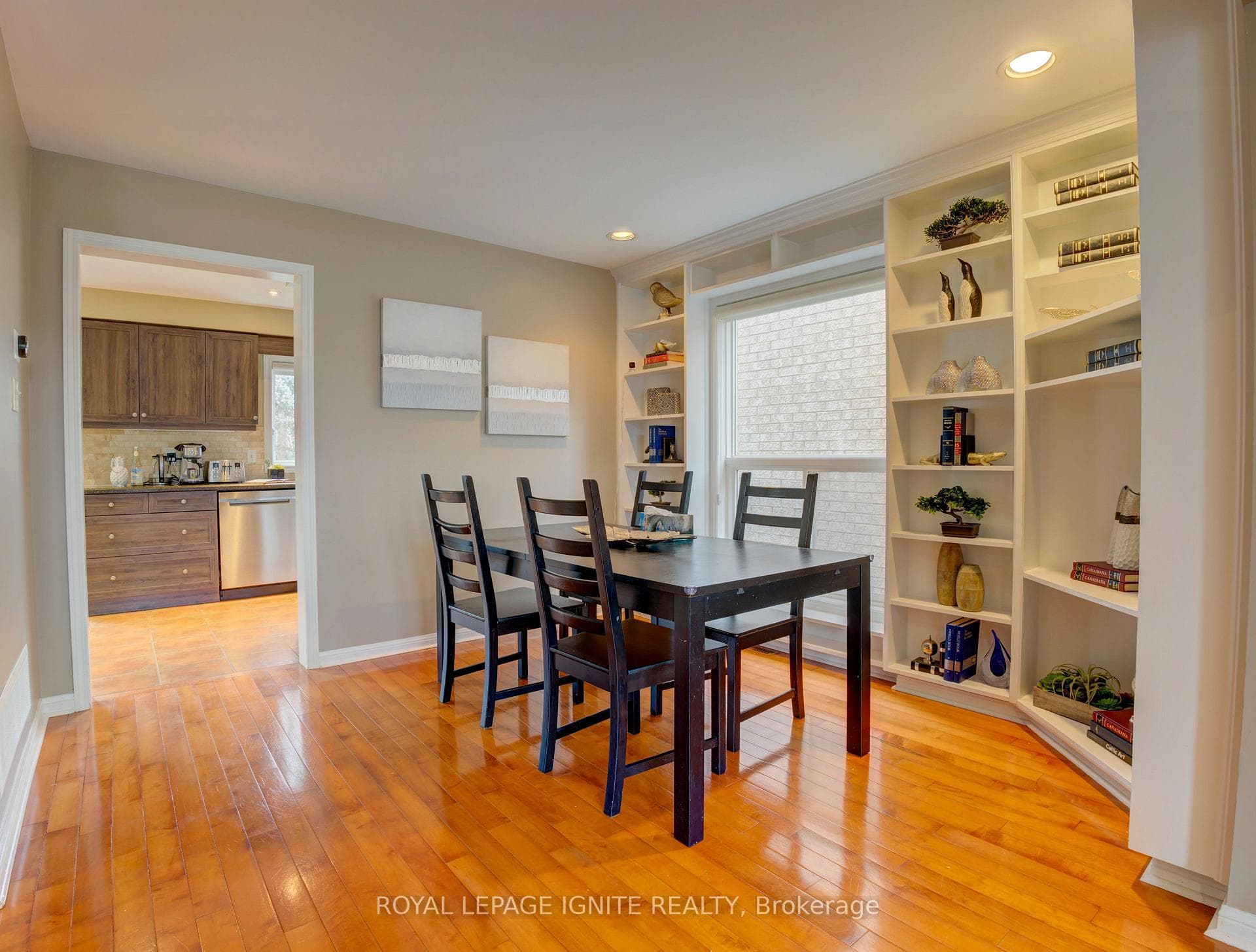 1340 Ashwood Terrace photo 6