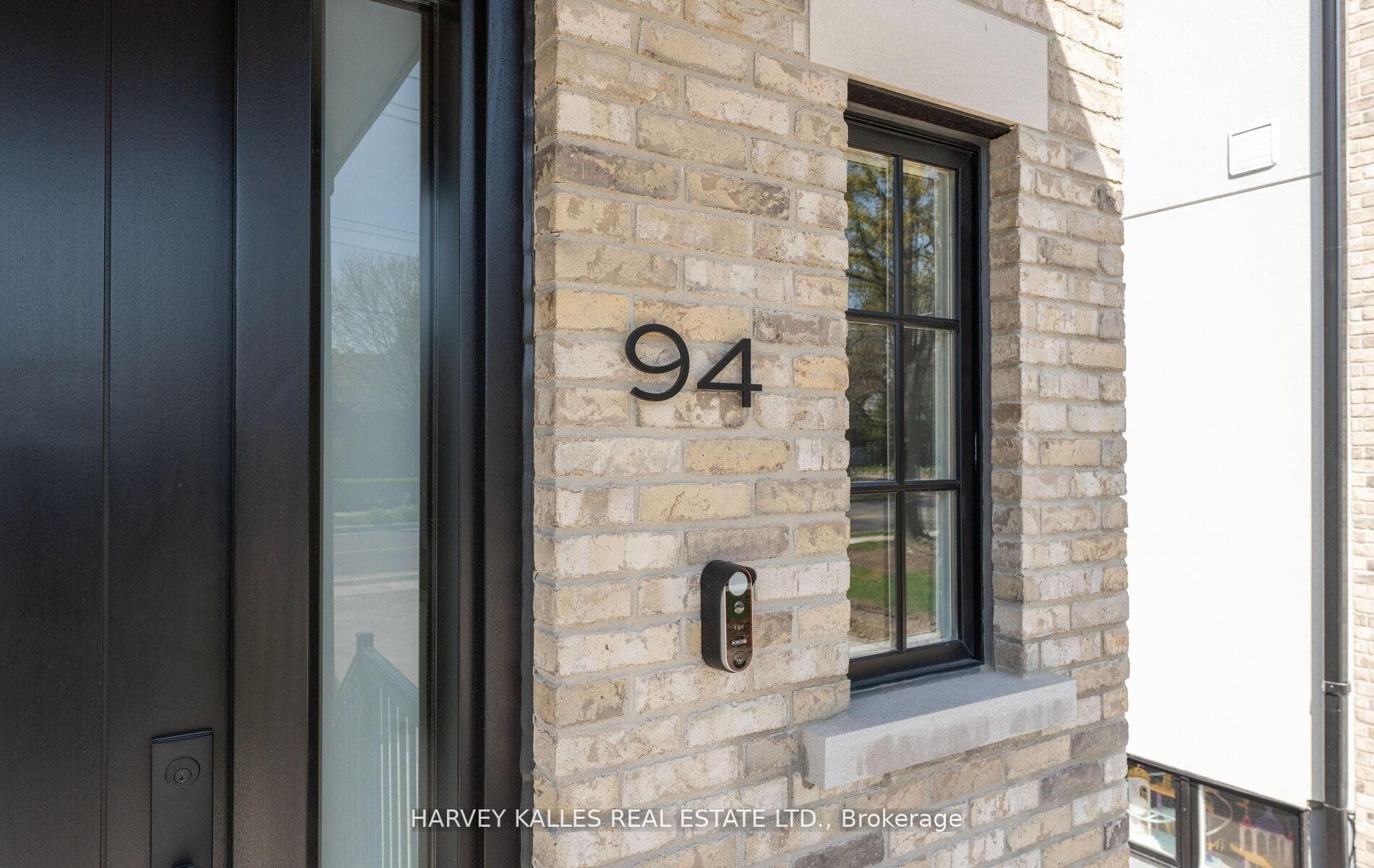 94 Prince Edward Drive photo 3