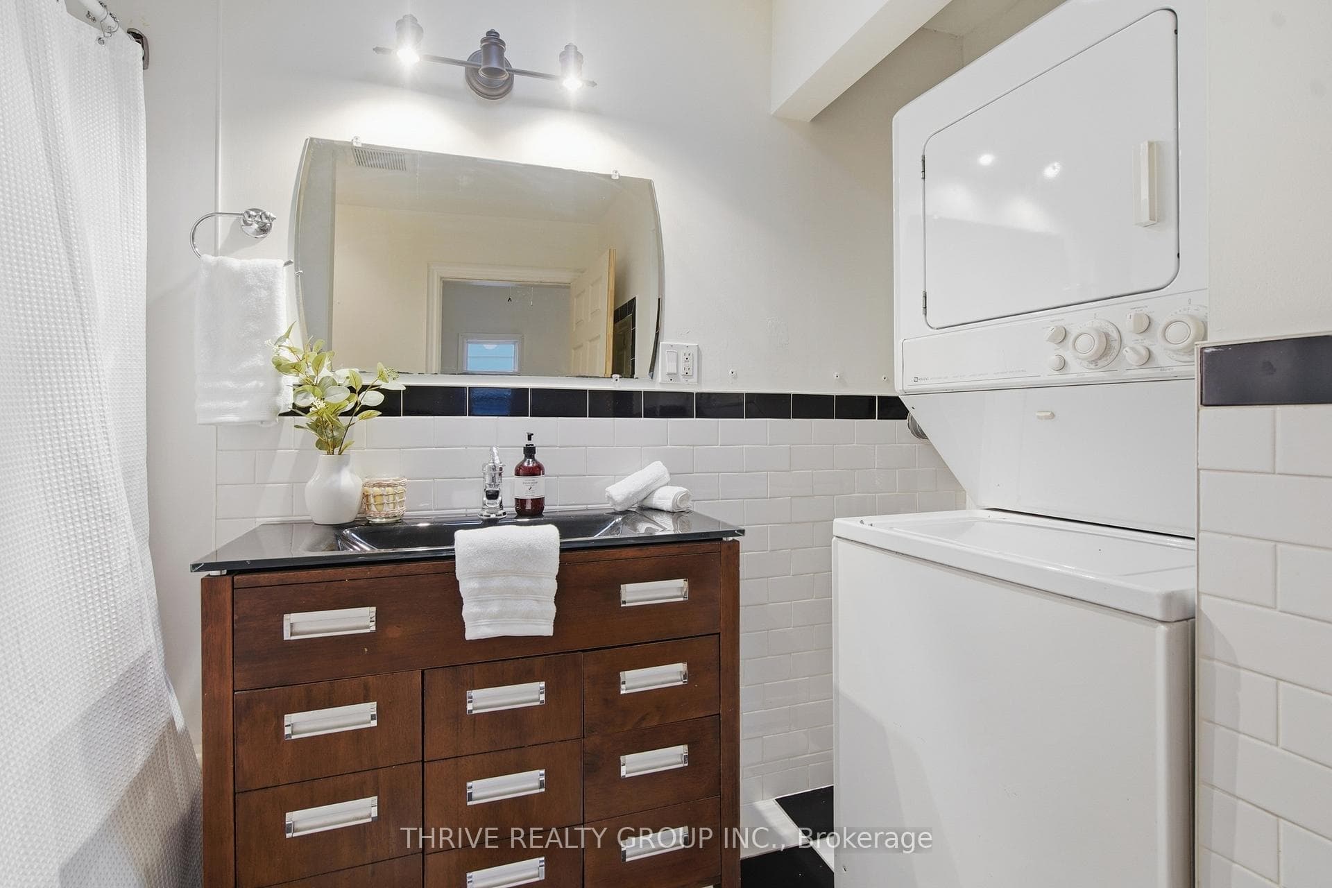 152 Ross Street photo 20