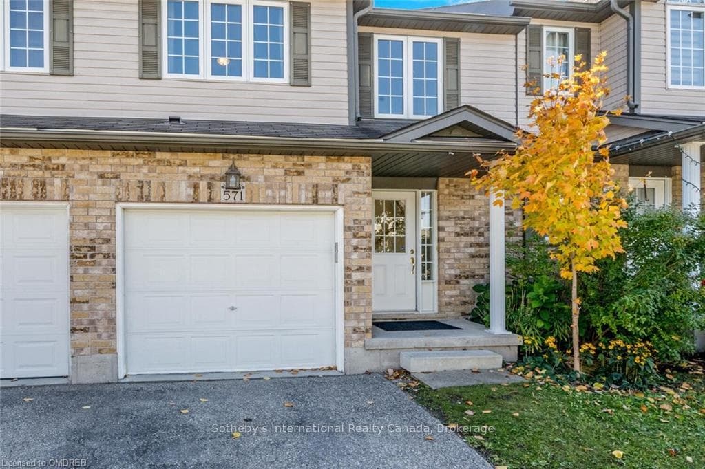 571 WILD IRIS Avenue photo 2