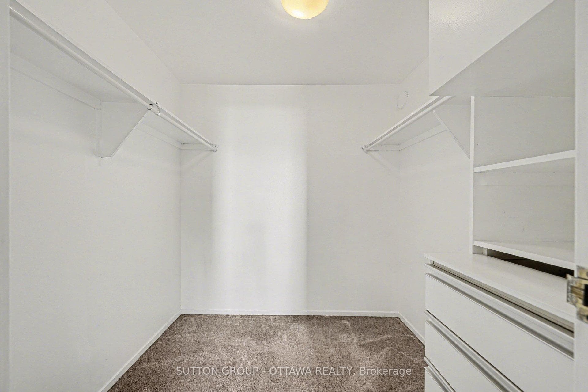 200 Bay Street Unit 1004 photo 10