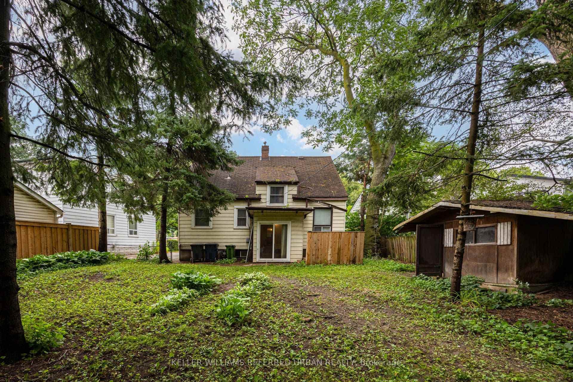 7 Saunders Crescent photo 30