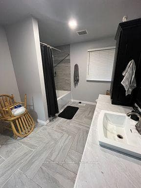 334 Ardagh Drive Unit Upper photo 8