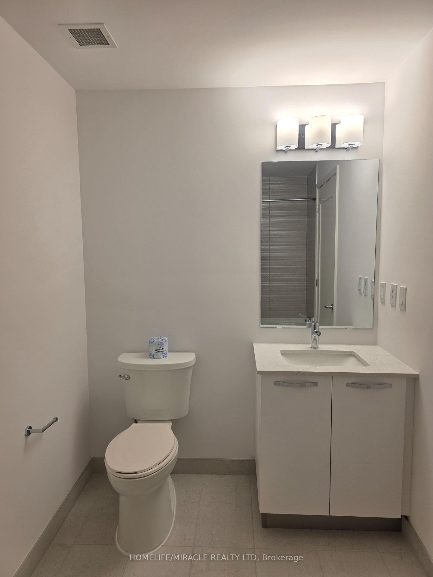 75 James Street Unit 3004 photo 6