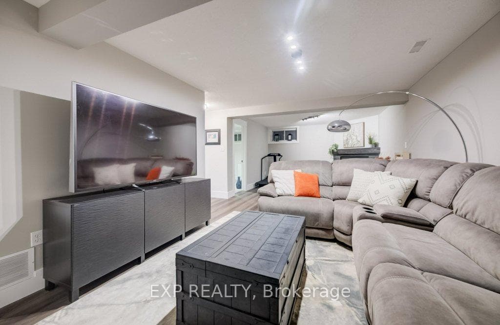 68D Harris Avenue photo 28