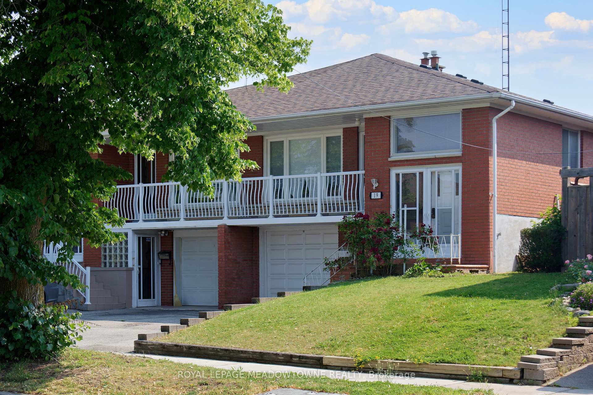 19 Benrubin Drive photo 4