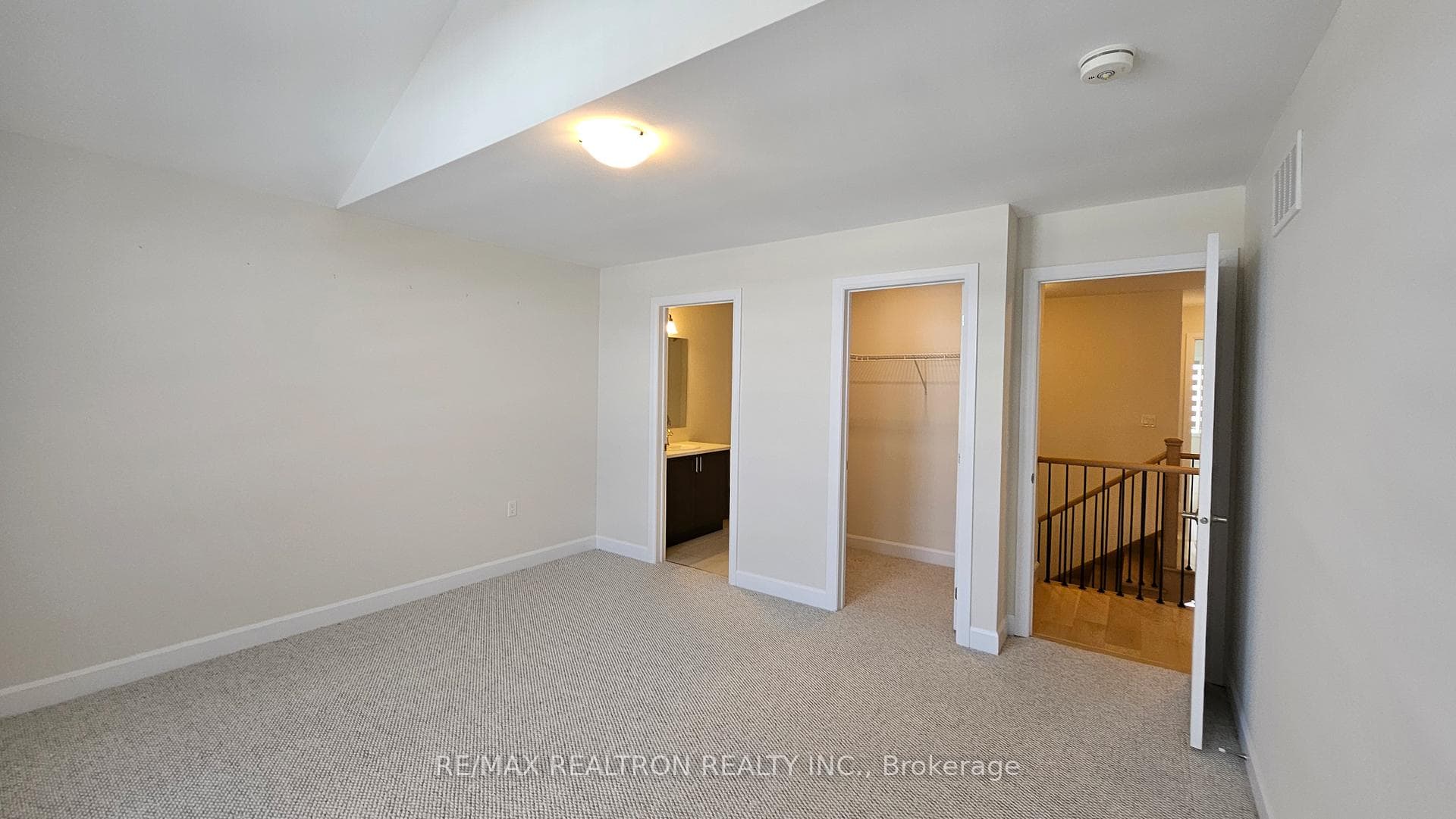 668 Lemay Grove photo 41