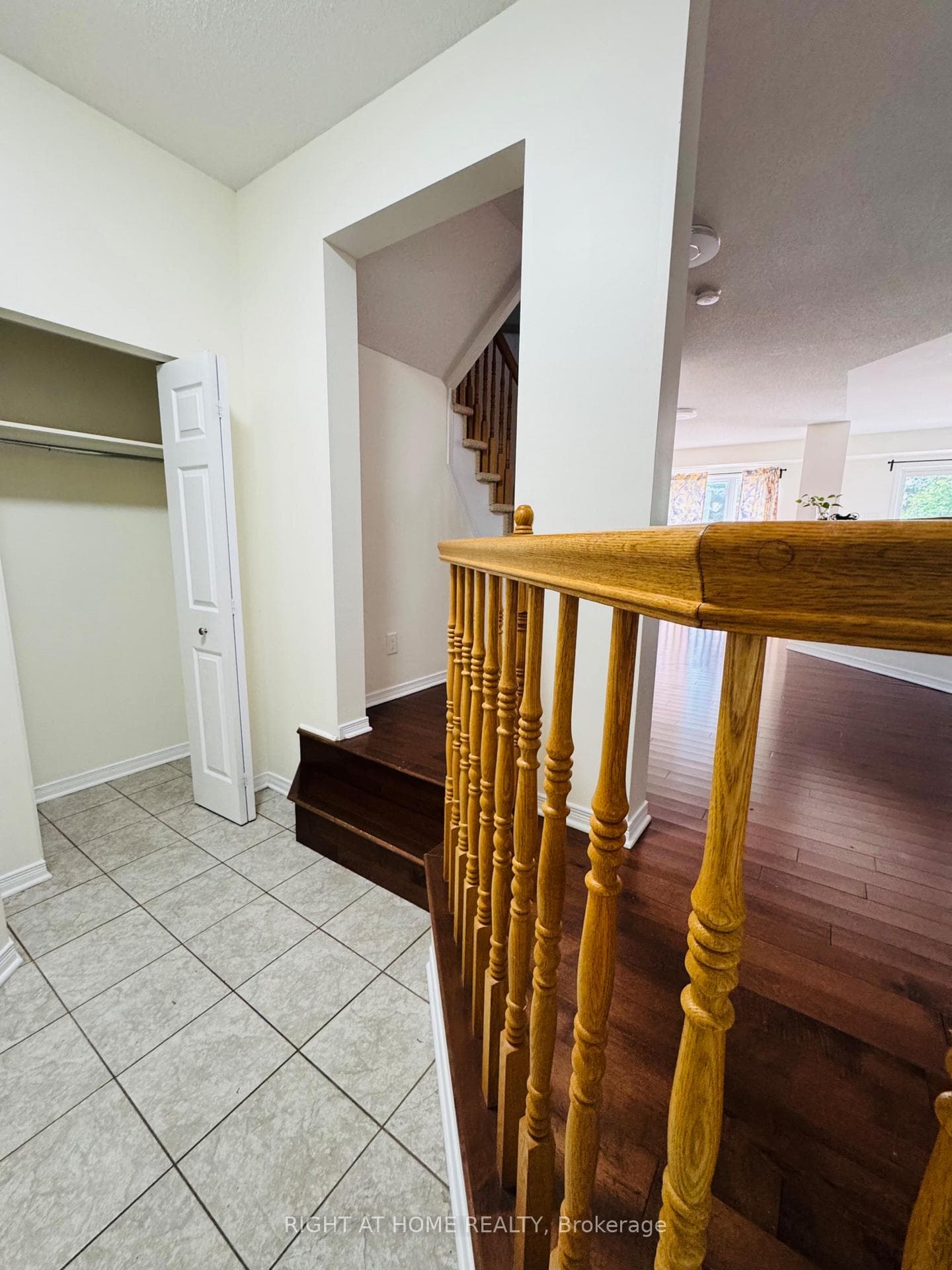 1069 Marconi Avenue photo 5