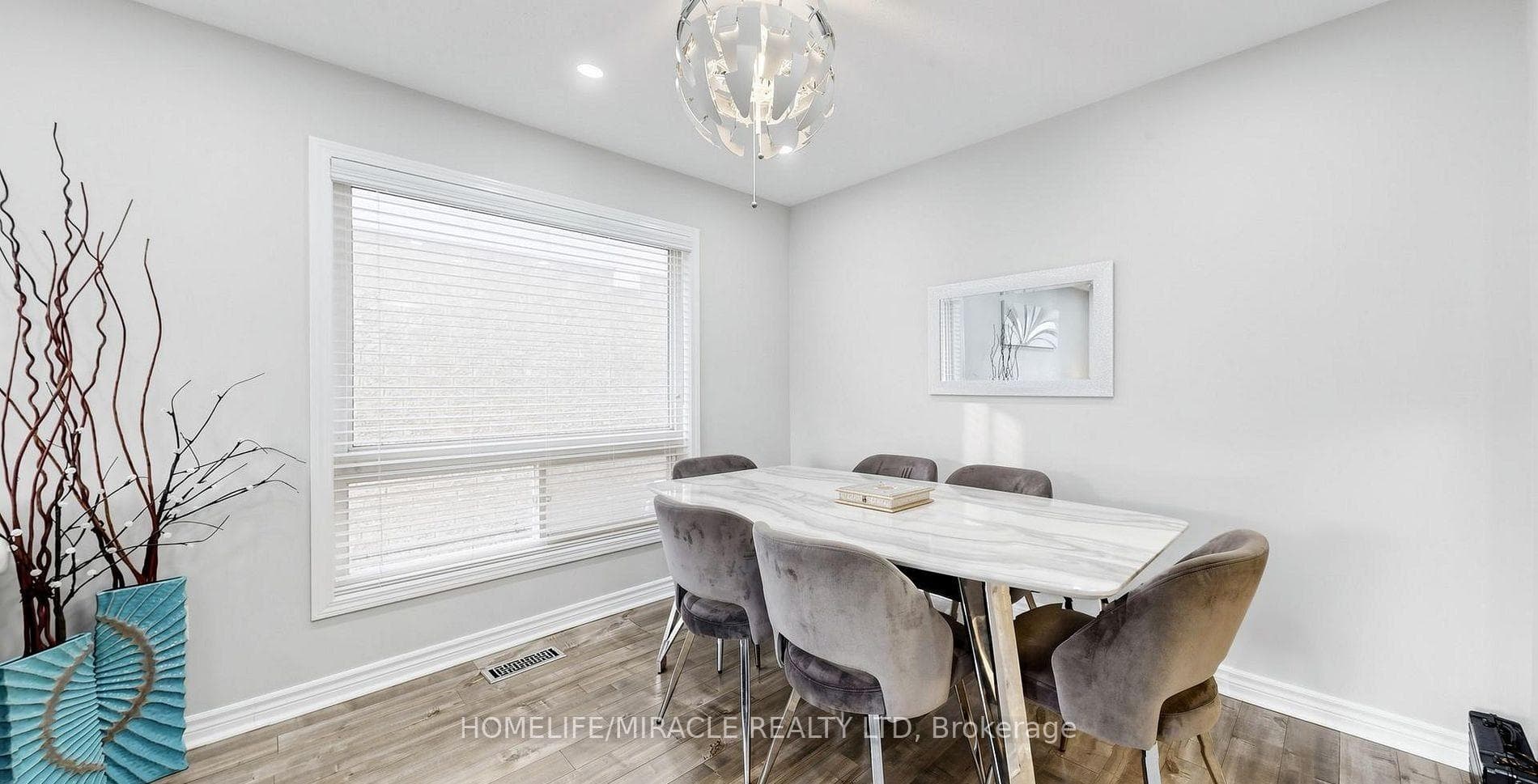 361 Brisdale Drive photo 6