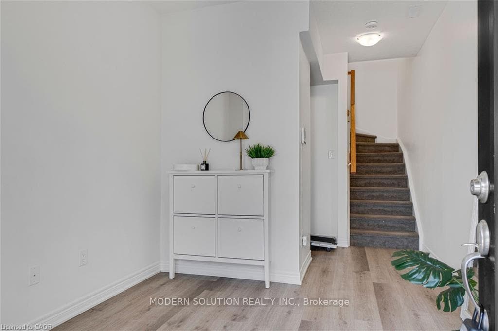 96 Dryden Lane photo 7