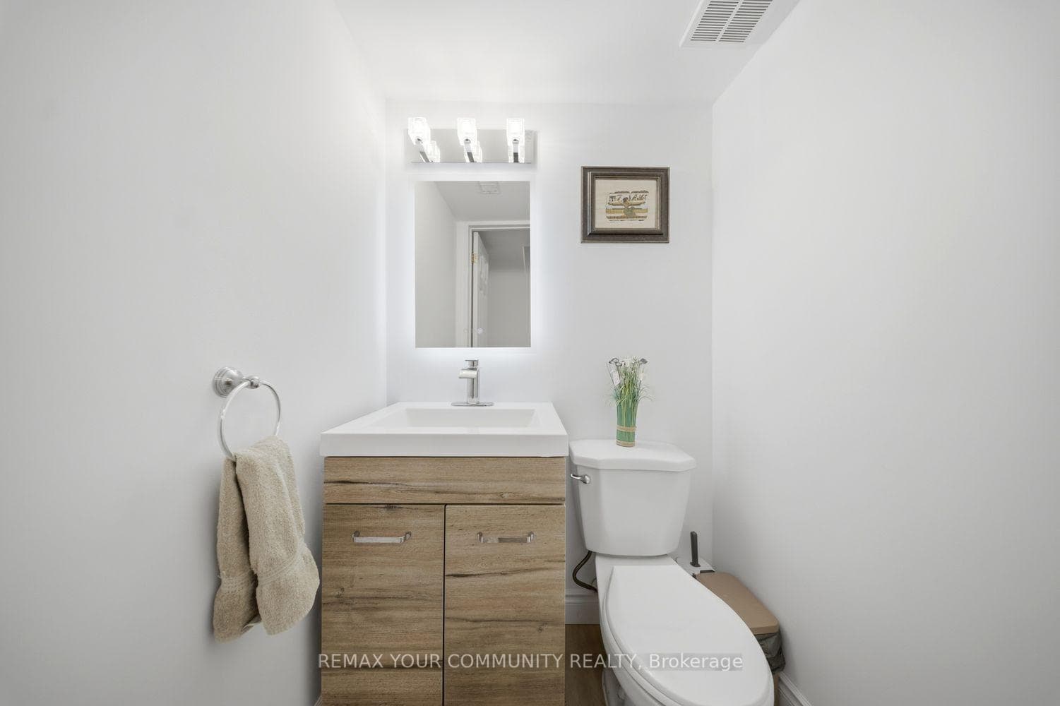 1500 Paddington Court photo 38